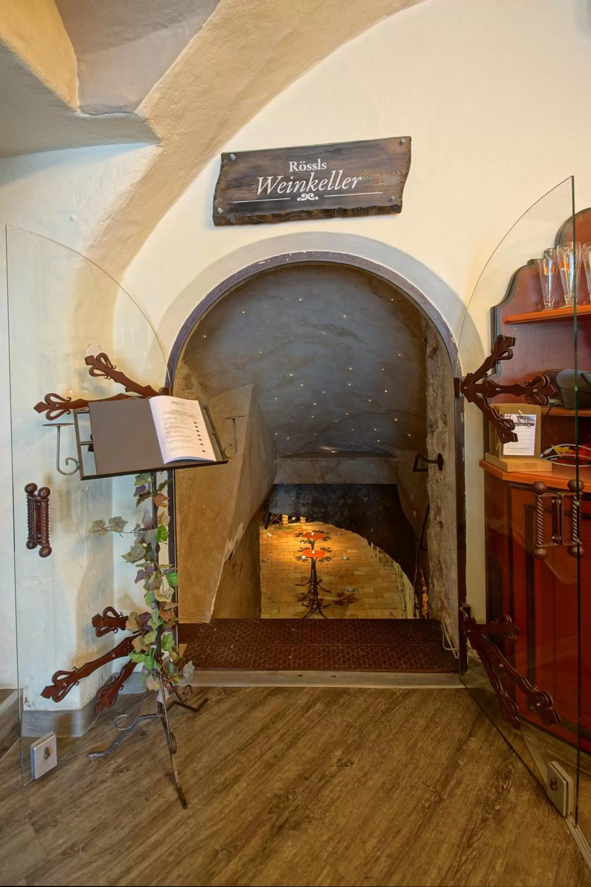 Lounge or bar, Bed in Hotel Restaurant DAS RÖSSL