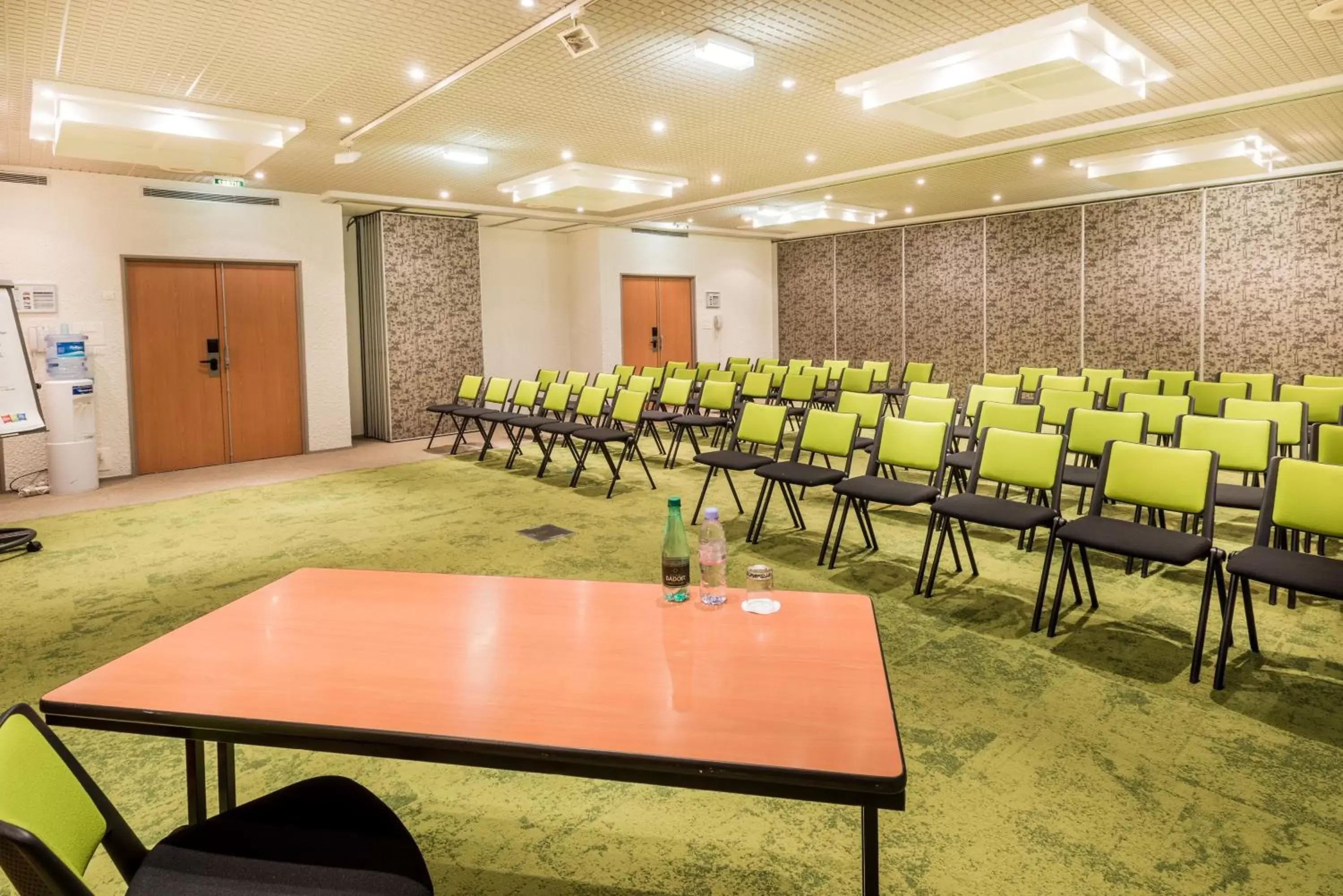 Meeting/conference room in ibis Styles Tours Sud