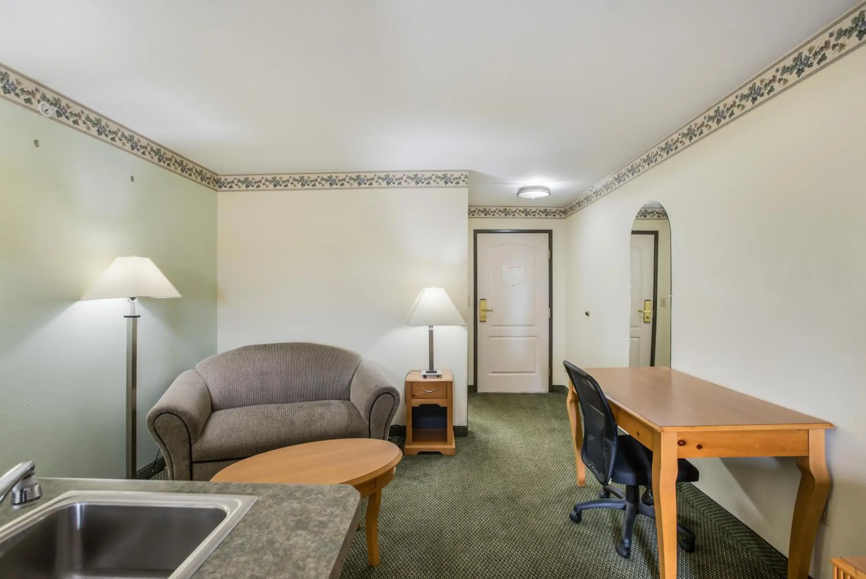 Americas Best Value Inn Three Rivers