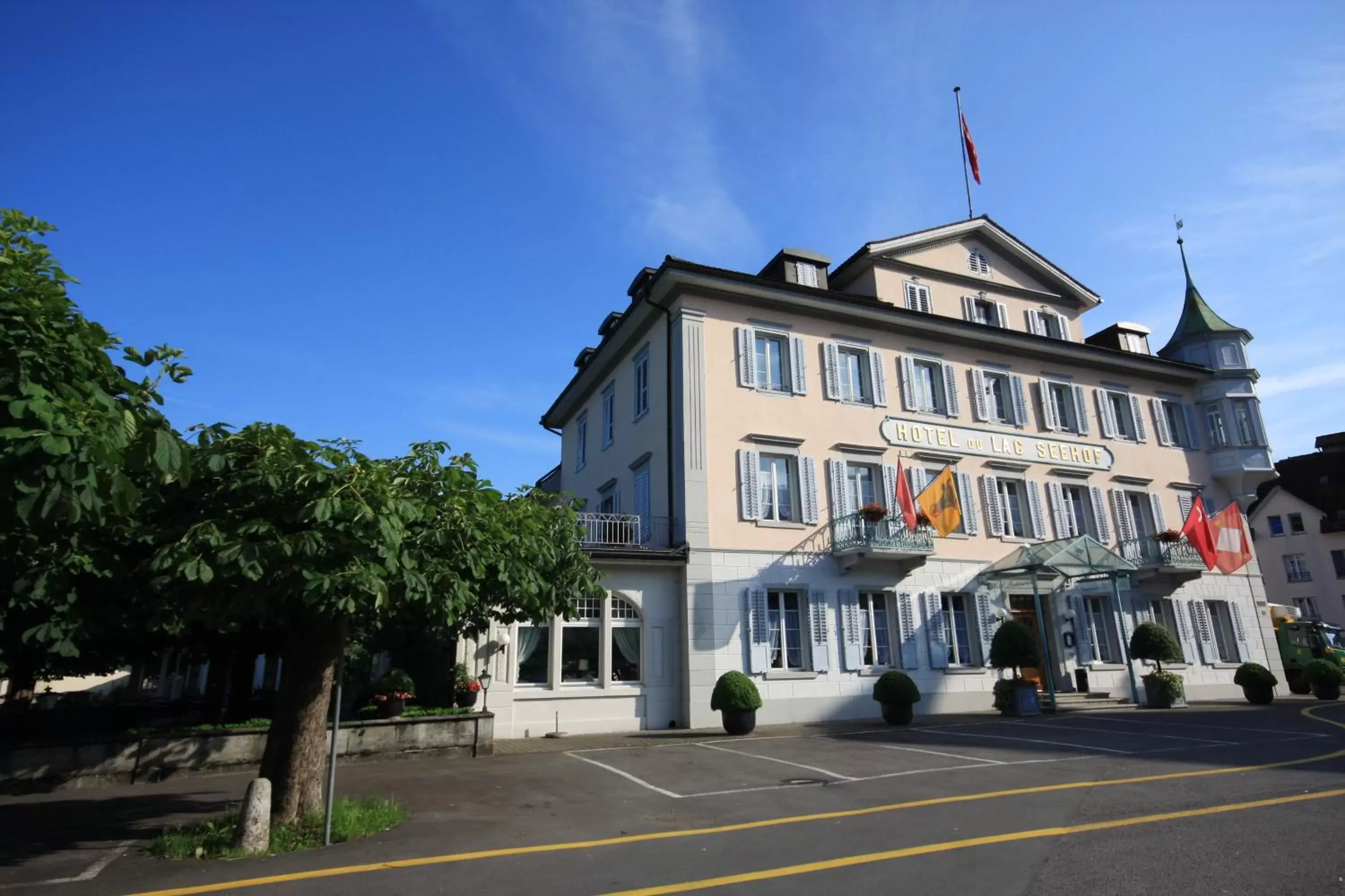 Facade/entrance, Property Building in Hotel Restaurant Seehof