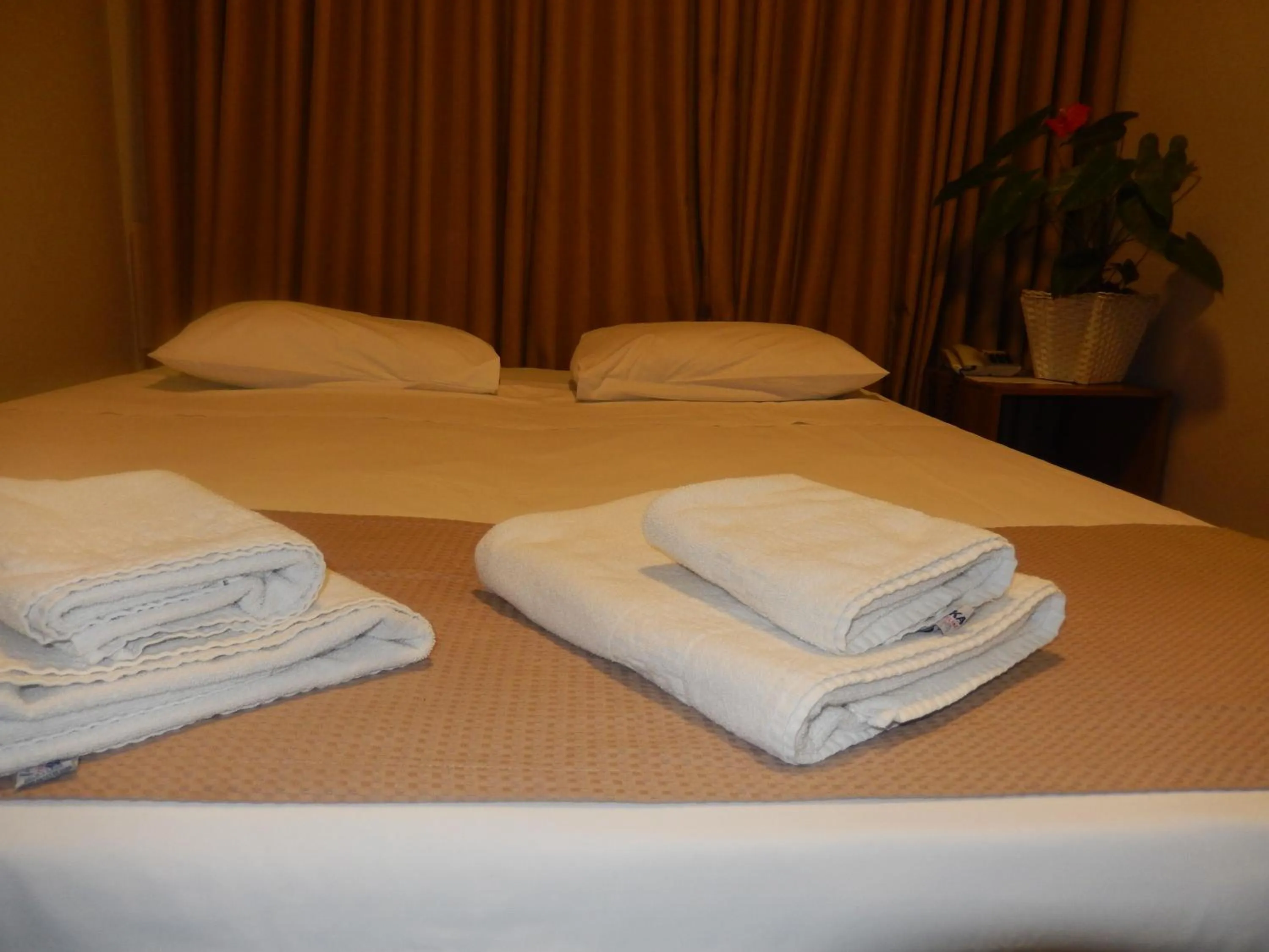 Bed in Hotel Metropole