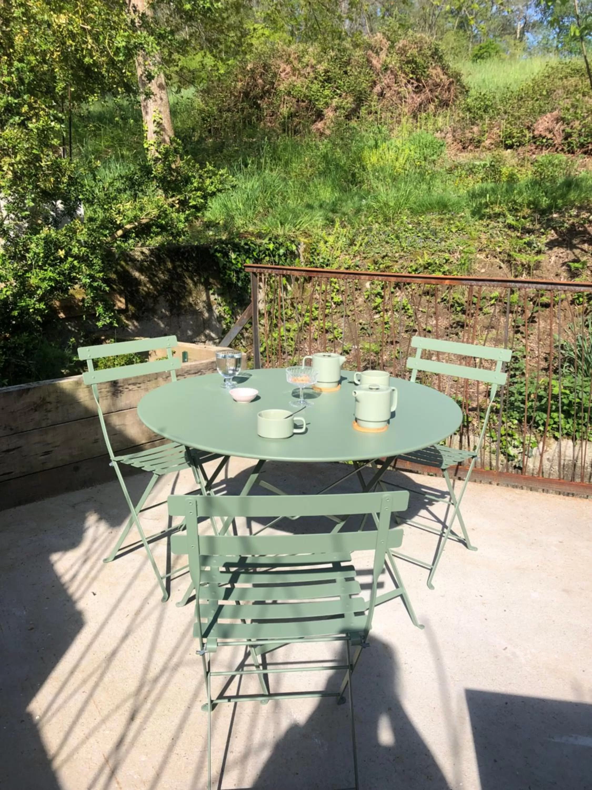 Balcony/Terrace in Fleurs de lin