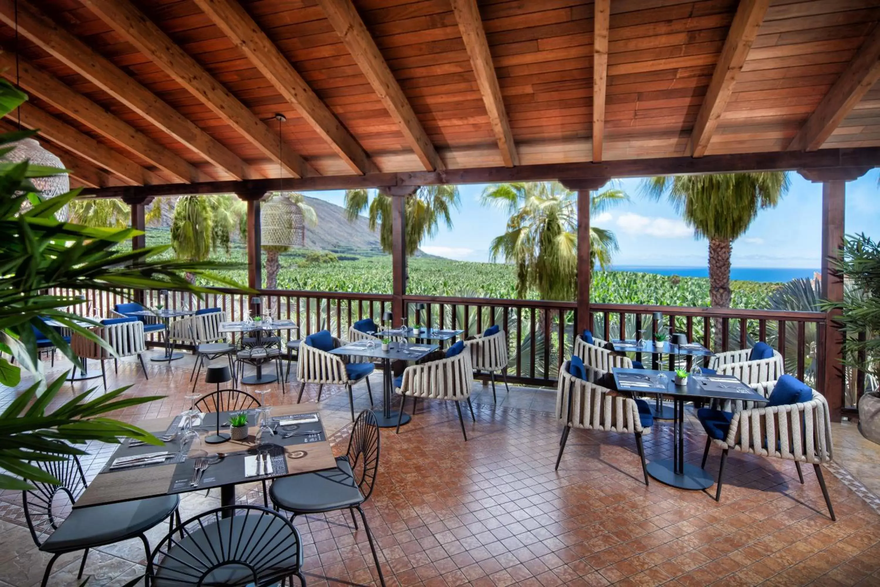 Restaurant/Places to Eat in La Palma Princess