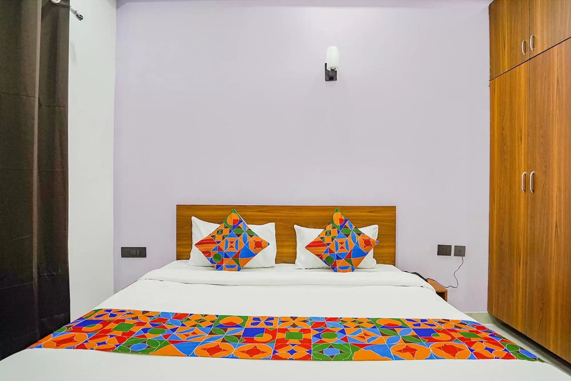Bed in FabHotel Hexa Noida Sector 56 Bed in FabHotel Hexa Noida Sector 56