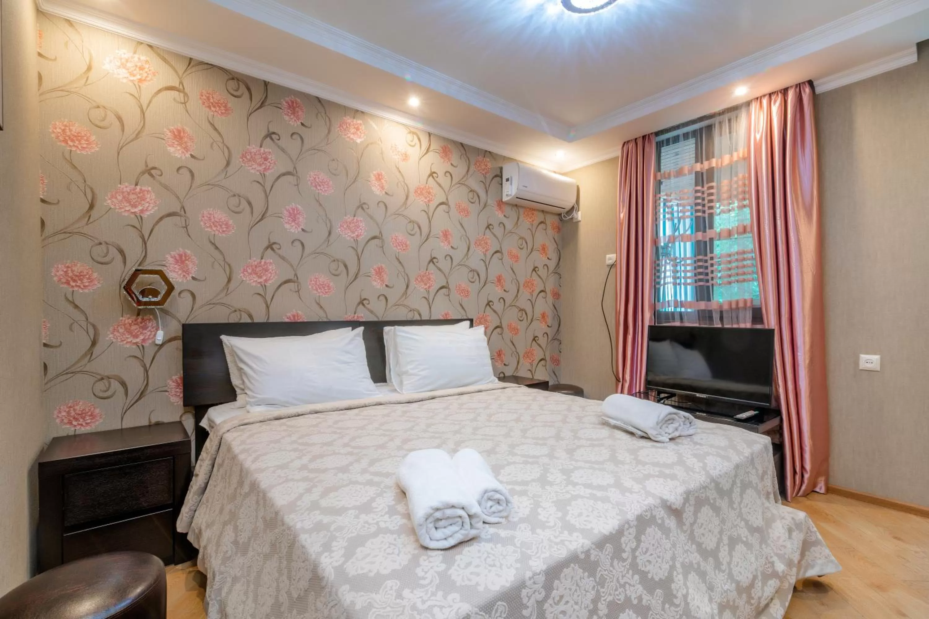 Bed in Borjomi Villa Roma