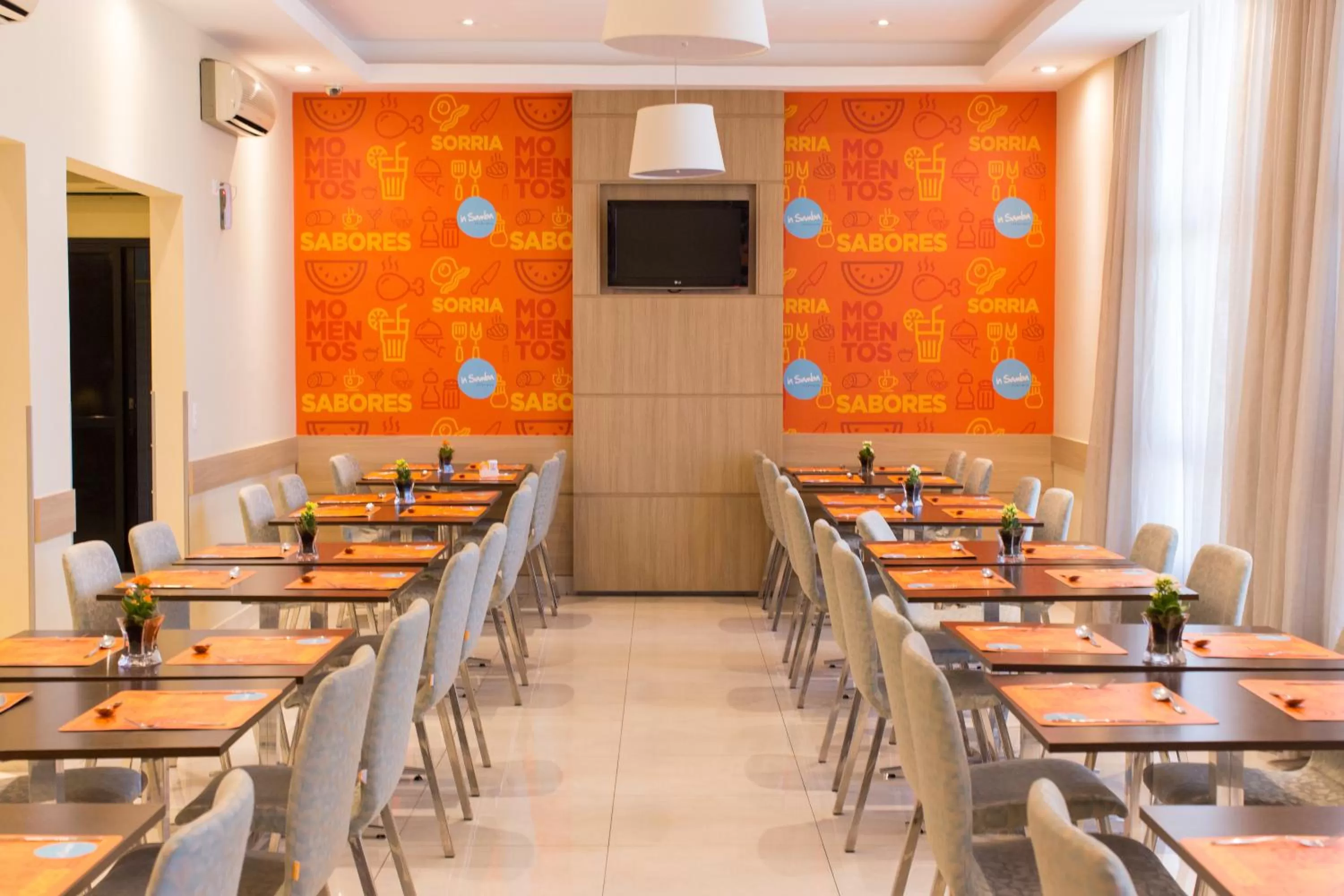 Restaurant/places to eat in Rio Hotel by Bourbon Curitiba