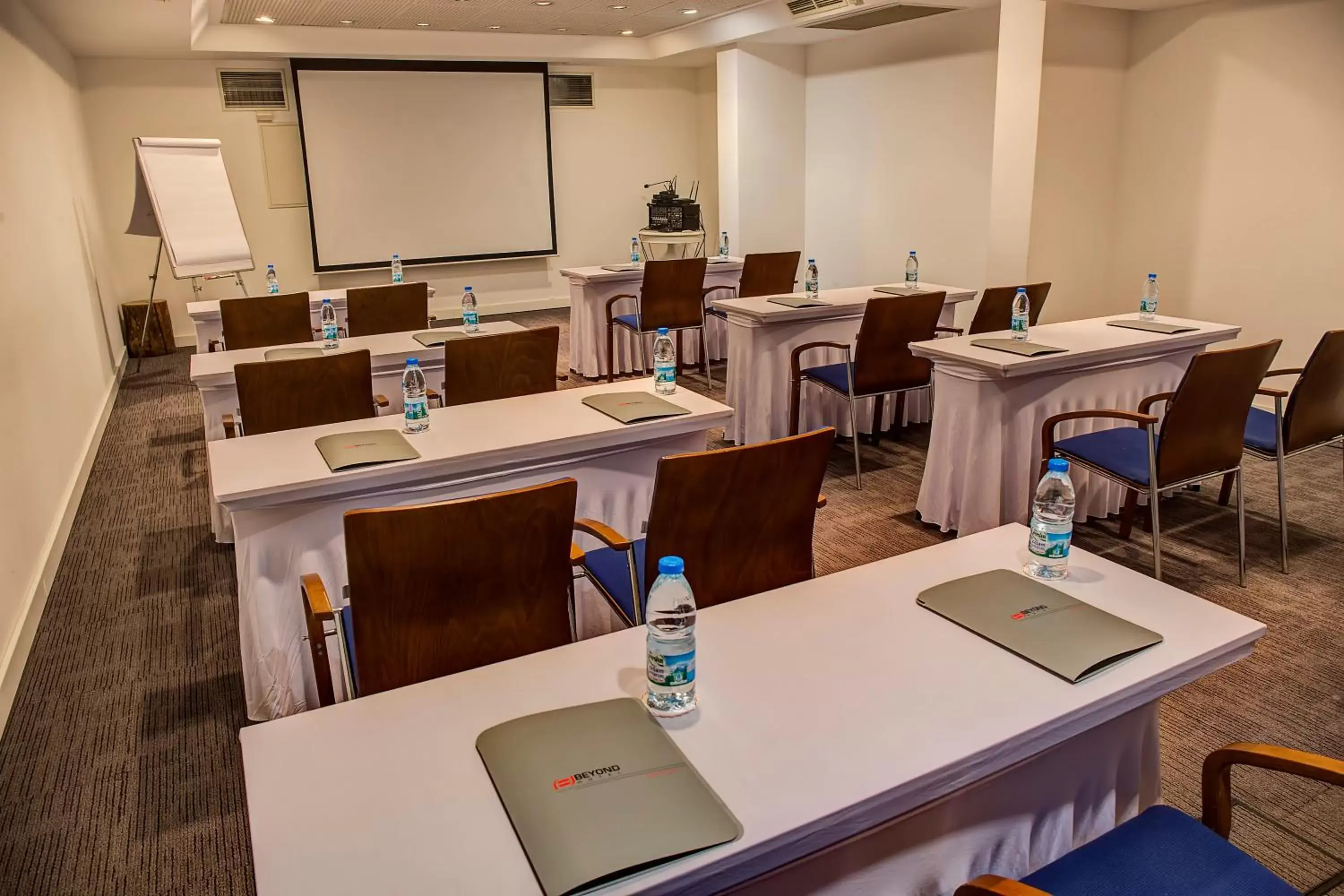Meeting/conference room, Business Area/Conference Room in Hotel Beyond