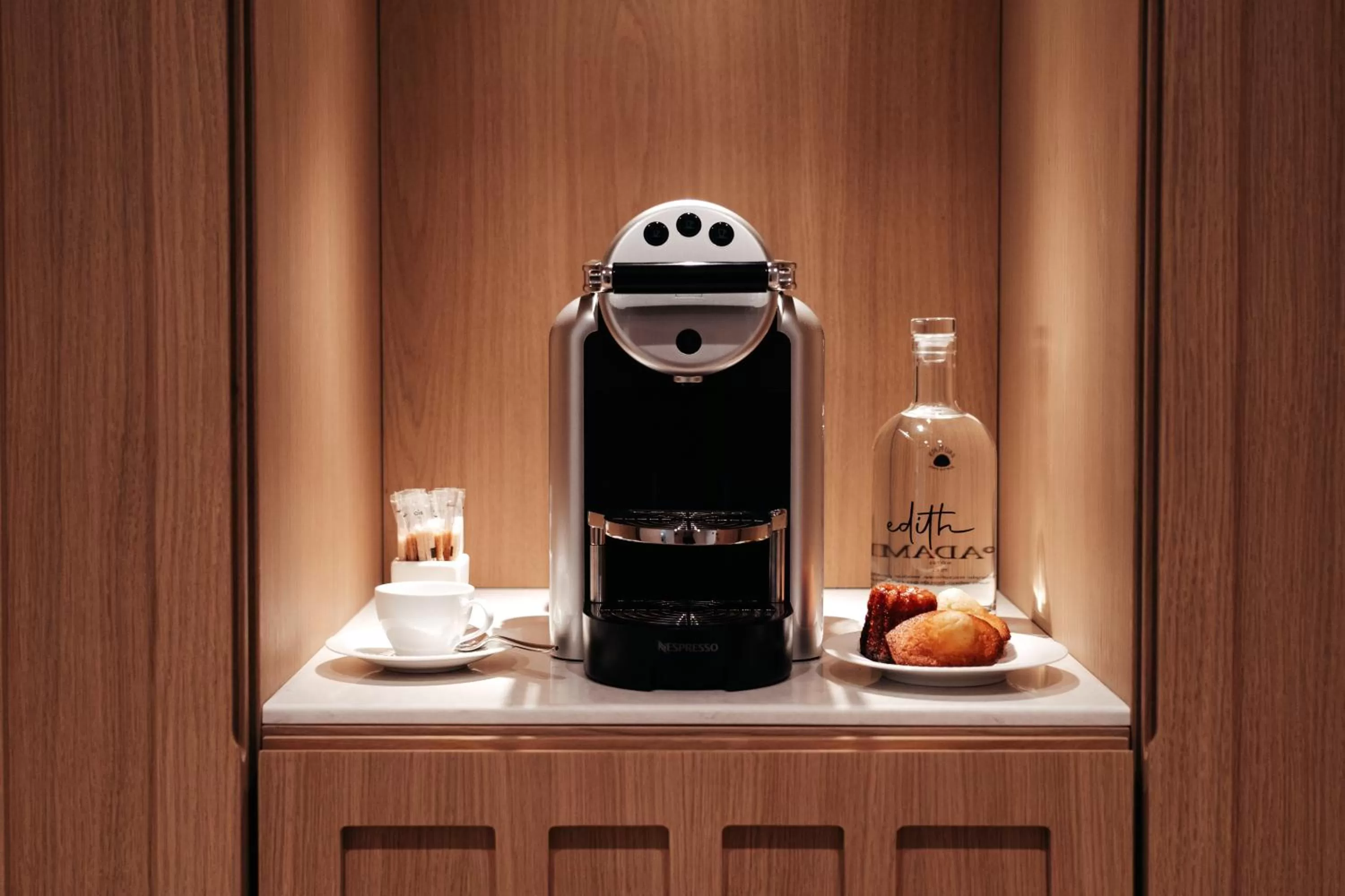 Coffee/tea facilities in Padam Hôtel