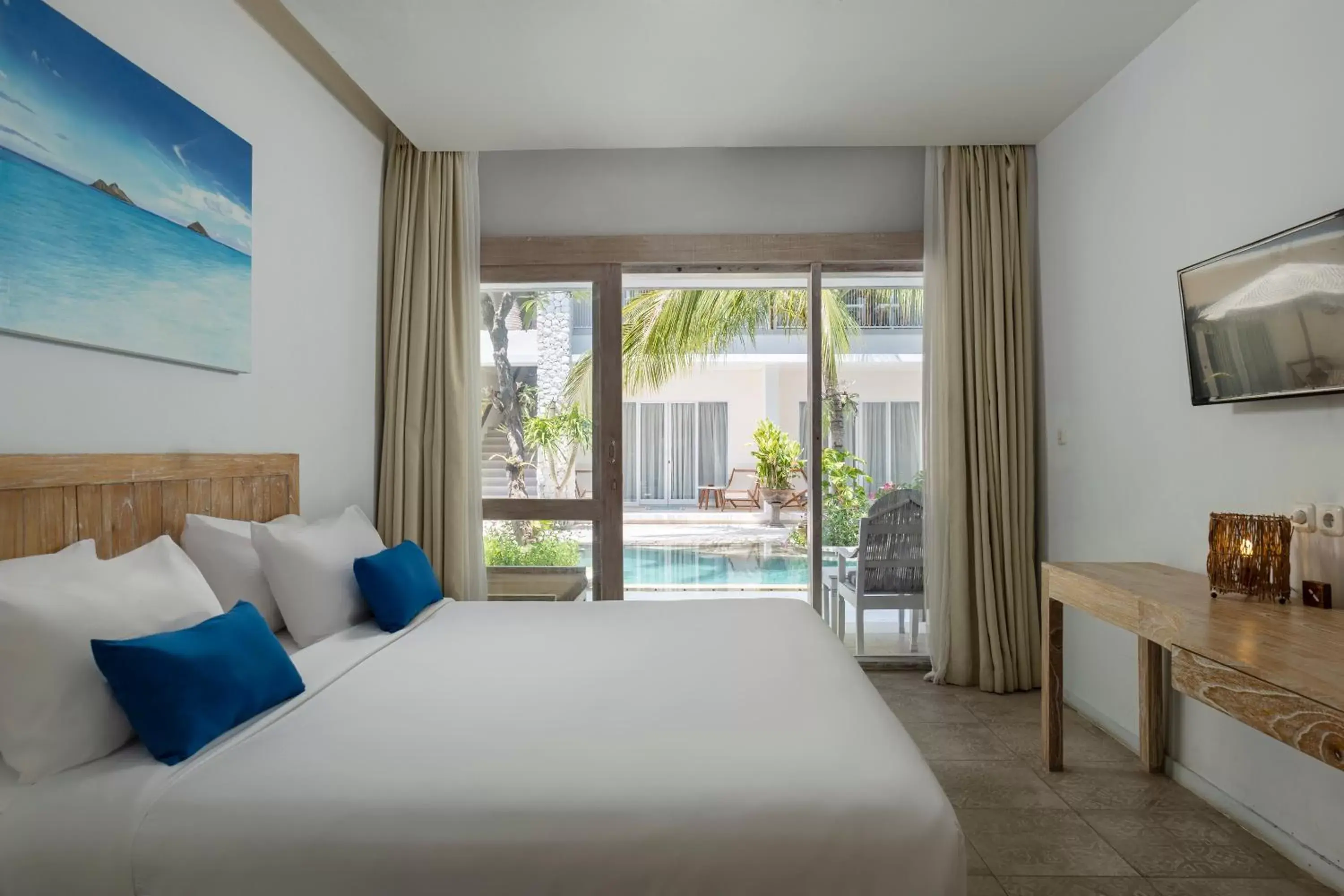 Bedroom, Bed in The Beach House Resort