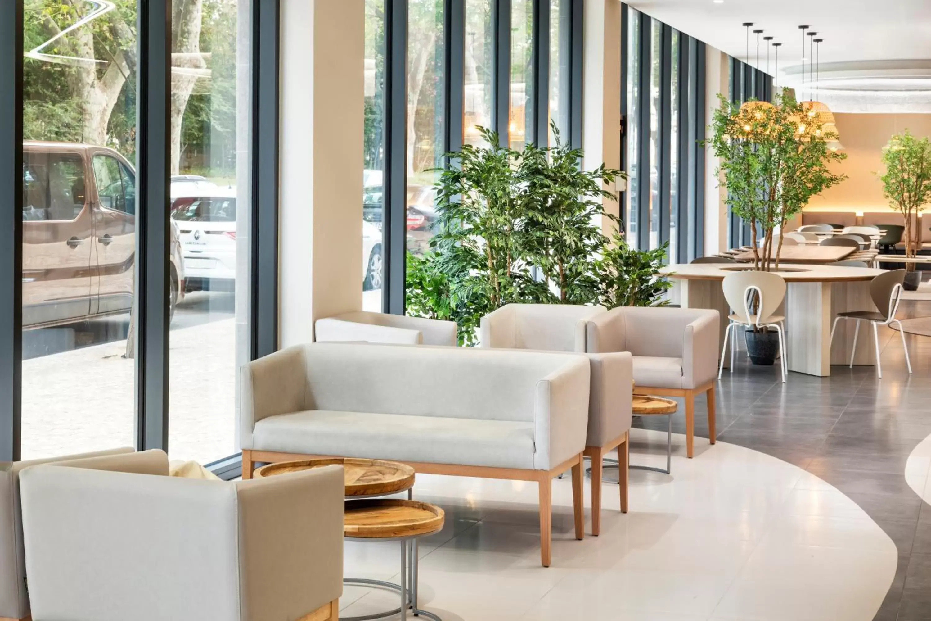 Seating area in B&B HOTEL Lisboa Montijo