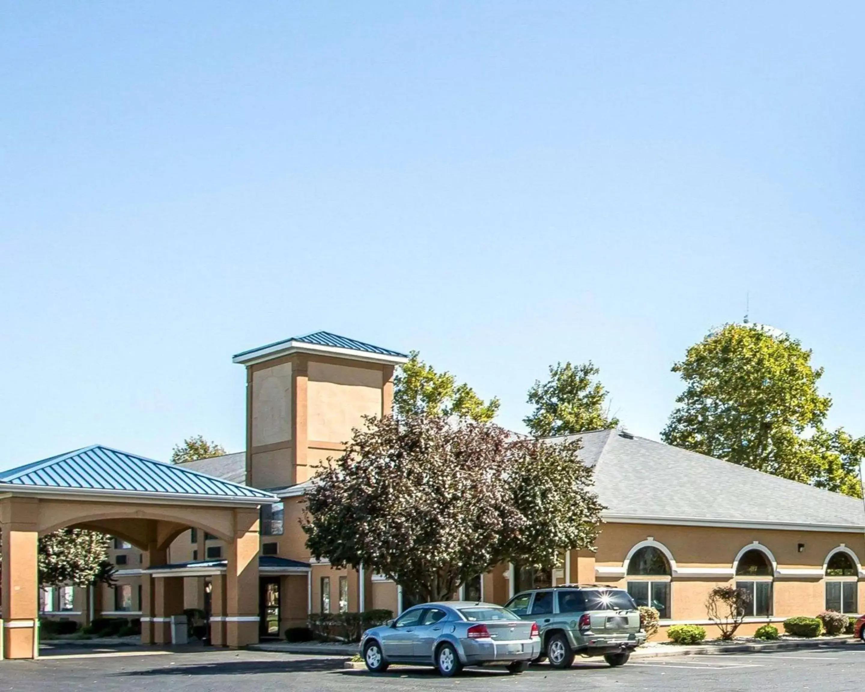 Property Building in Comfort Inn Van Wert