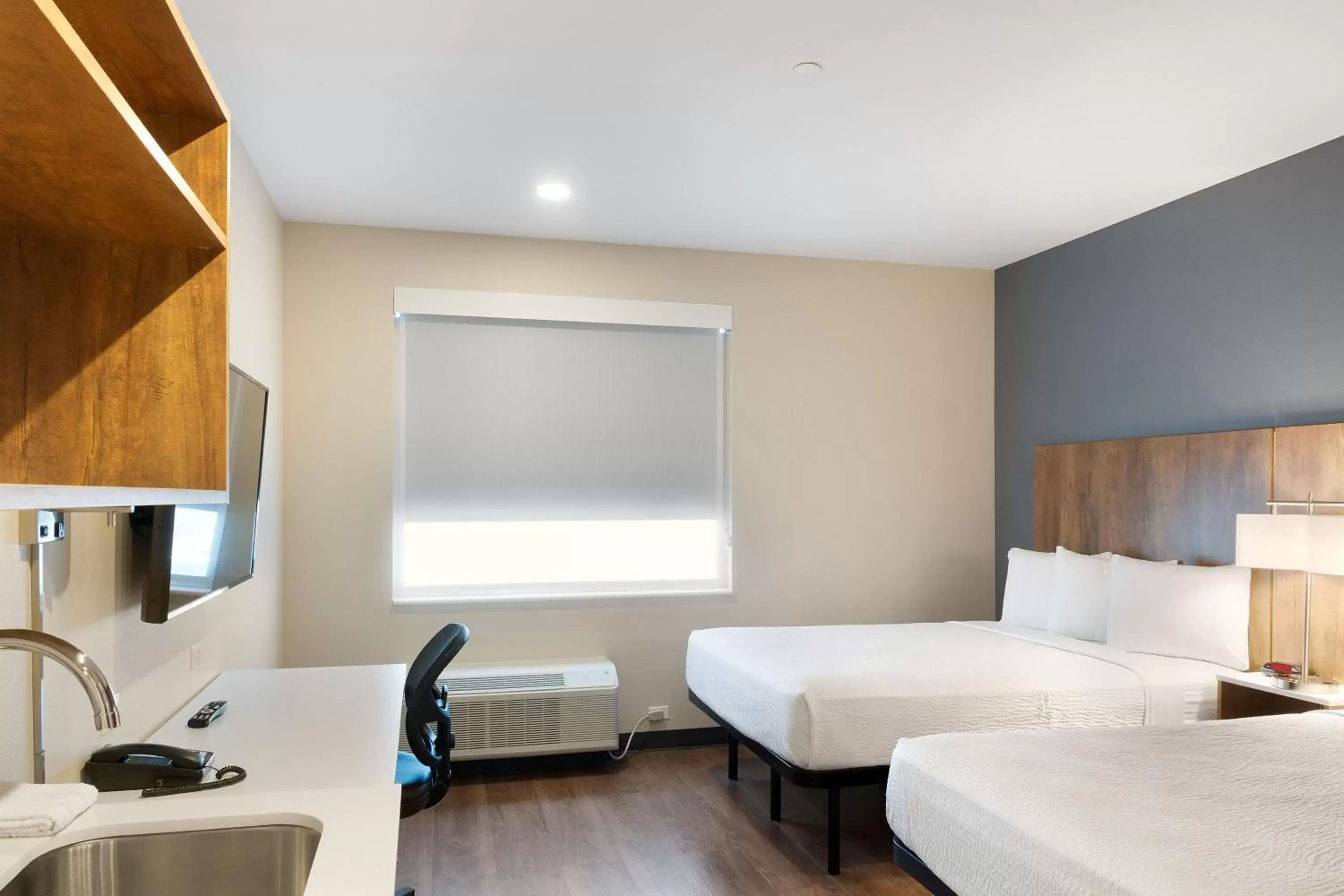 Bed in Extended Stay America Premier Suites - Phoenix - Chandler - Downtown