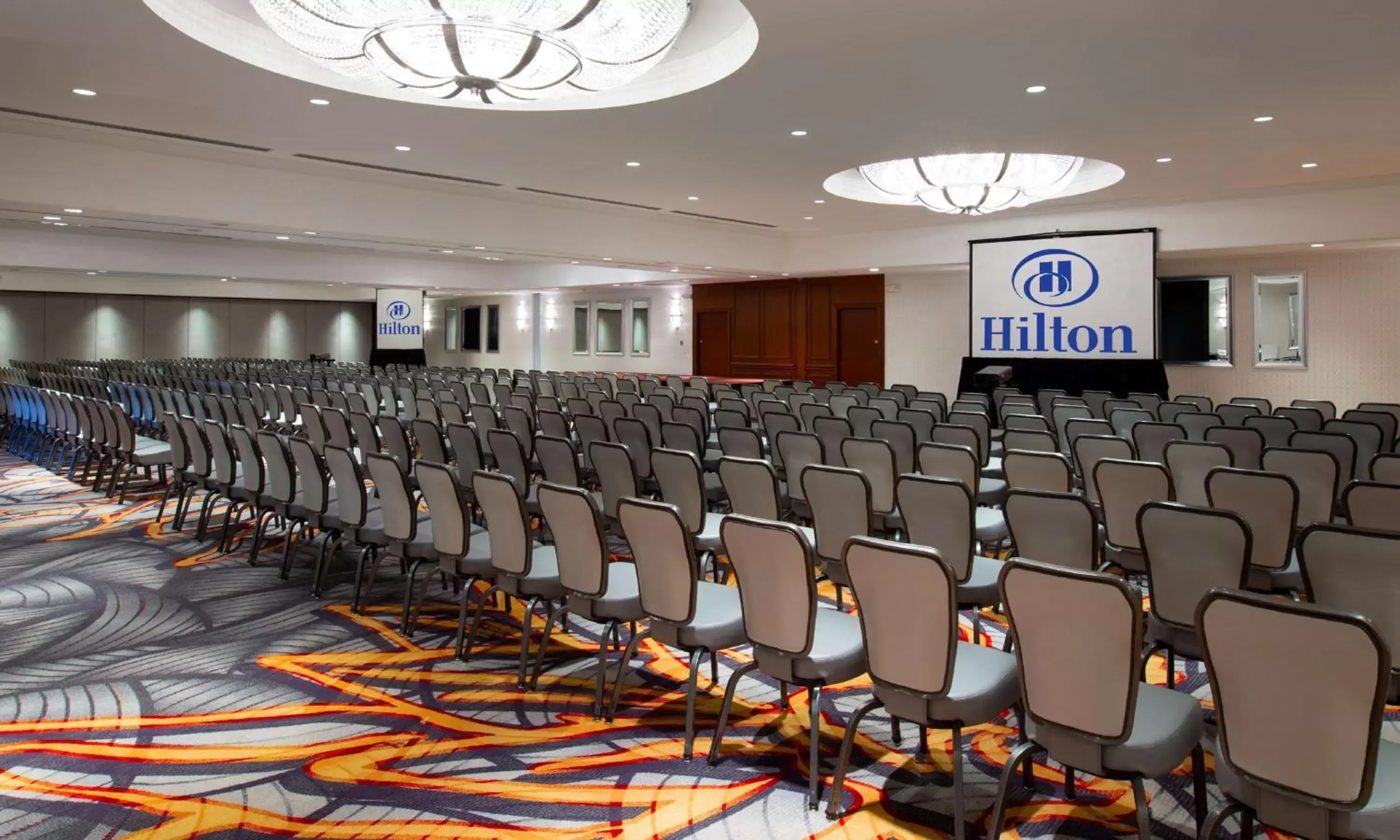 Meeting/conference room in Hilton Chicago/Northbrook