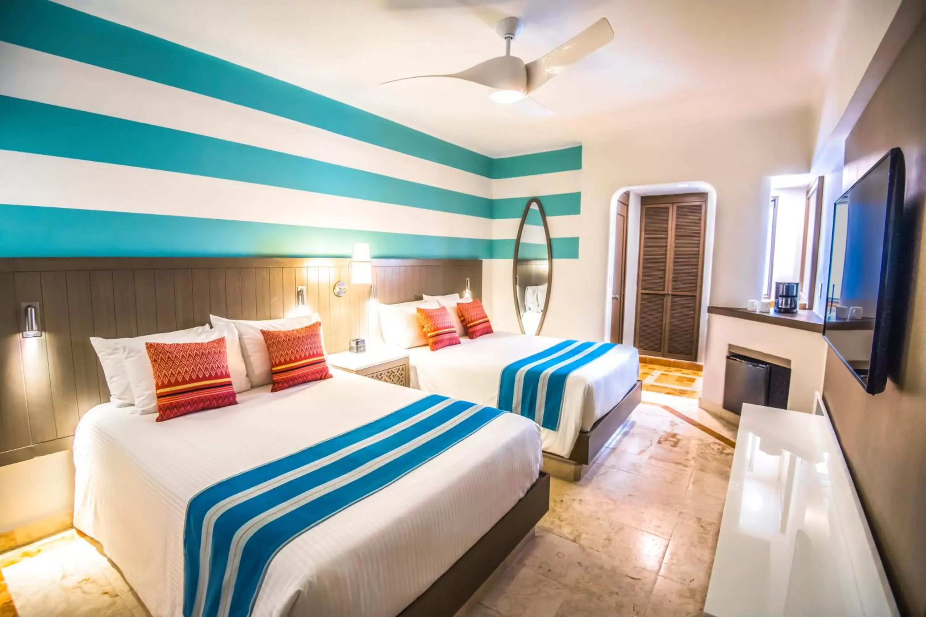 Photo of the whole room, Bed in Wyndham Alltra Playa del Carmen Adults Only All Inclusive