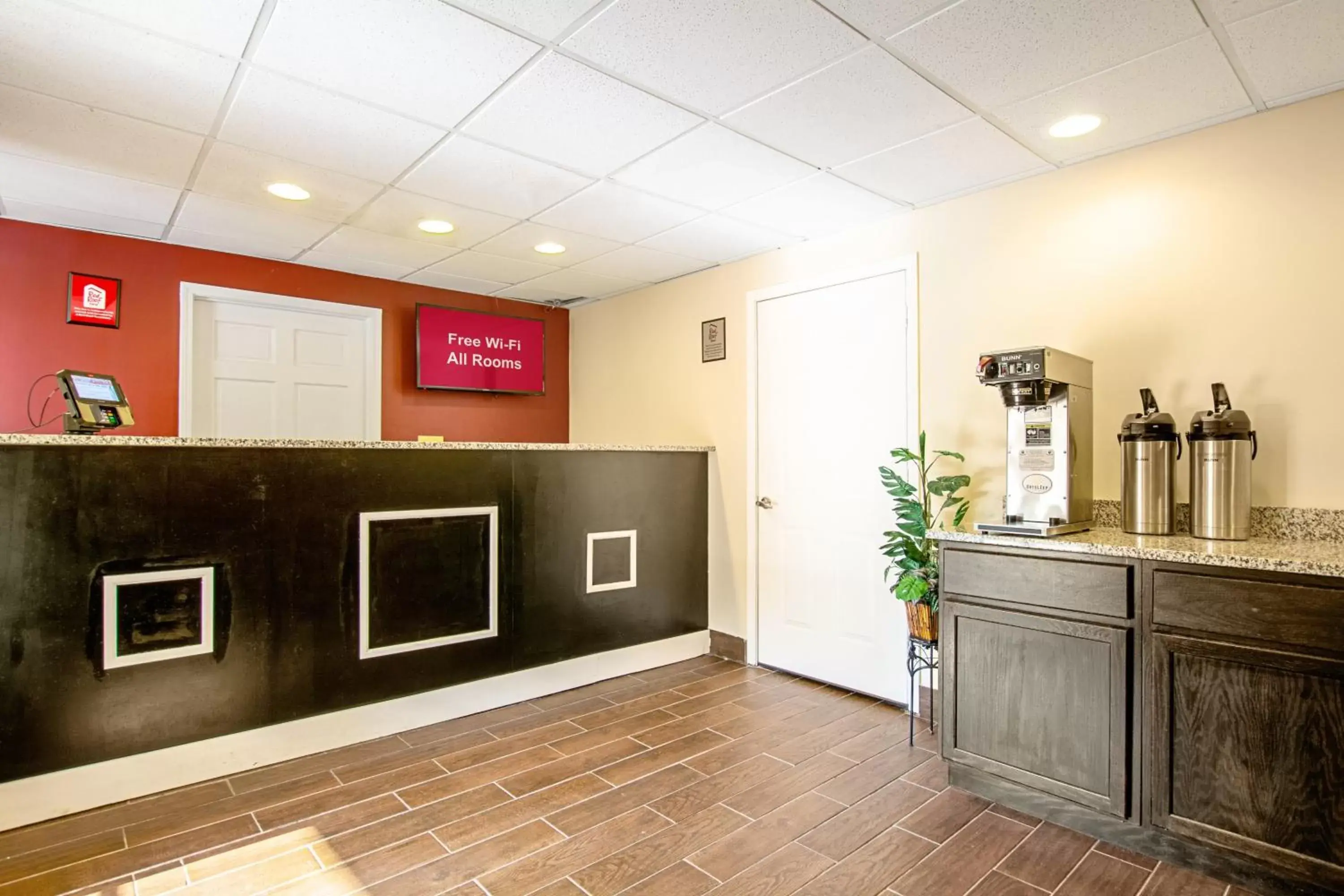 Lobby or reception, Lobby/Reception in Red Roof Inn Scottsburg