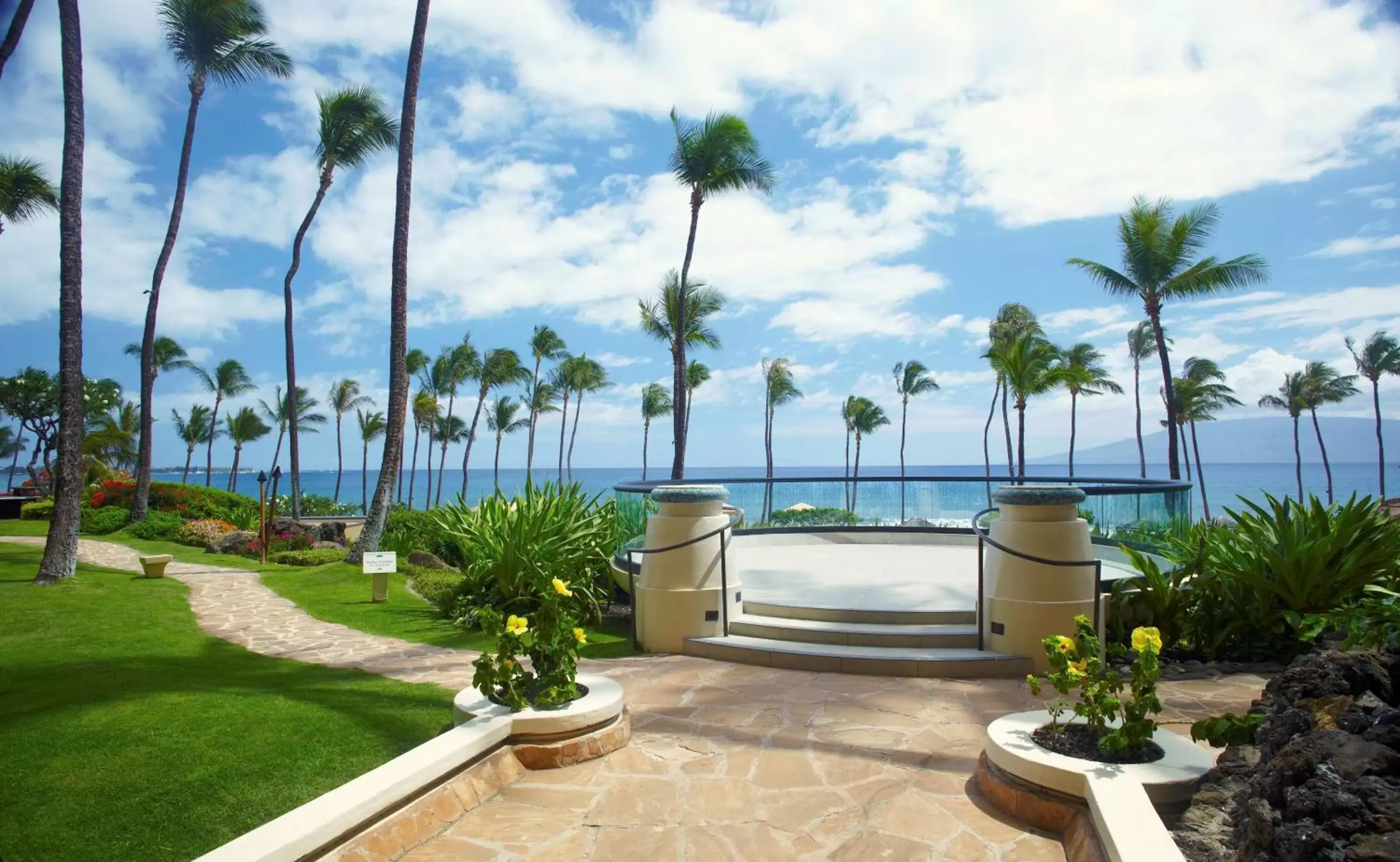 Property building in Hyatt Regency Maui Resort & Spa