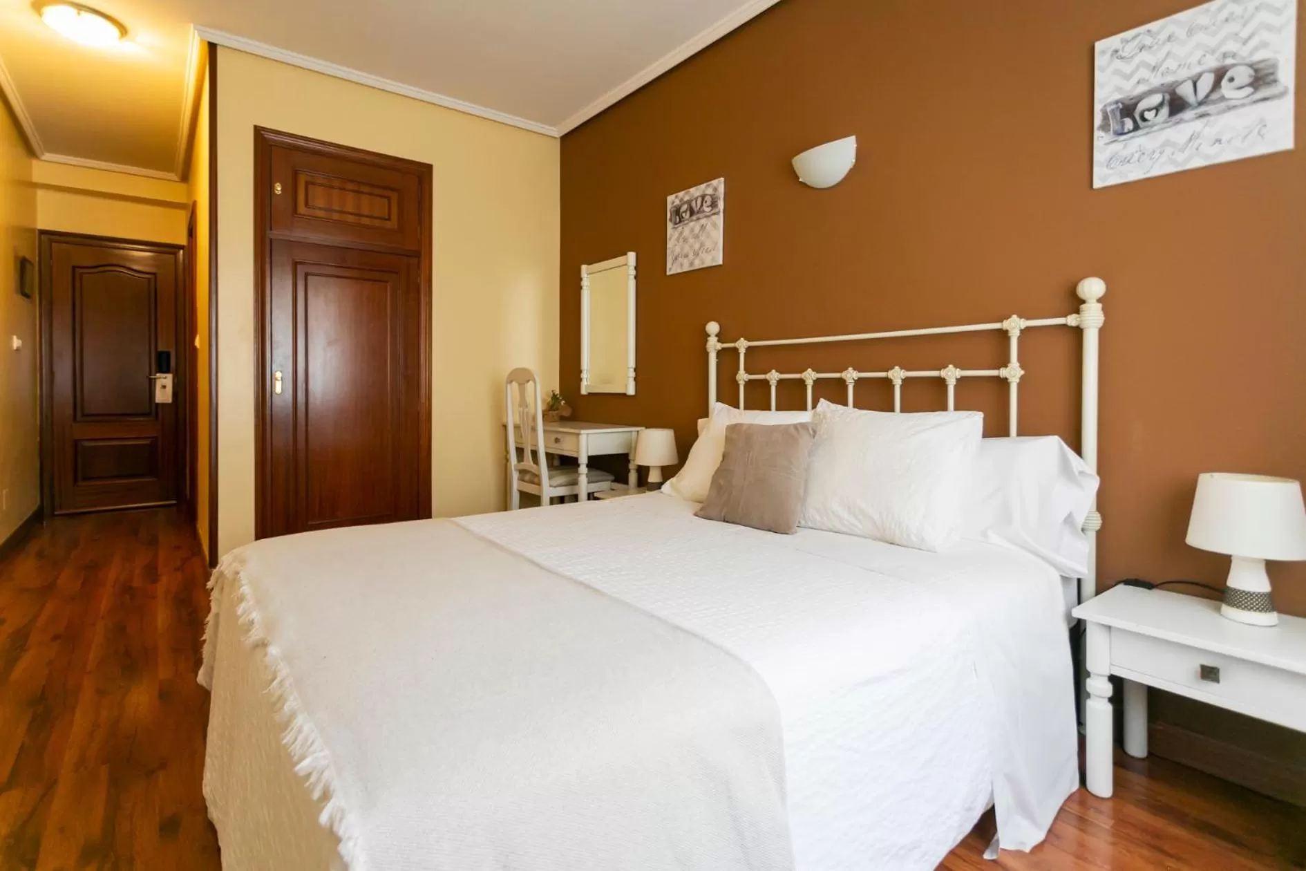 Bed in Hotel América Ferrol