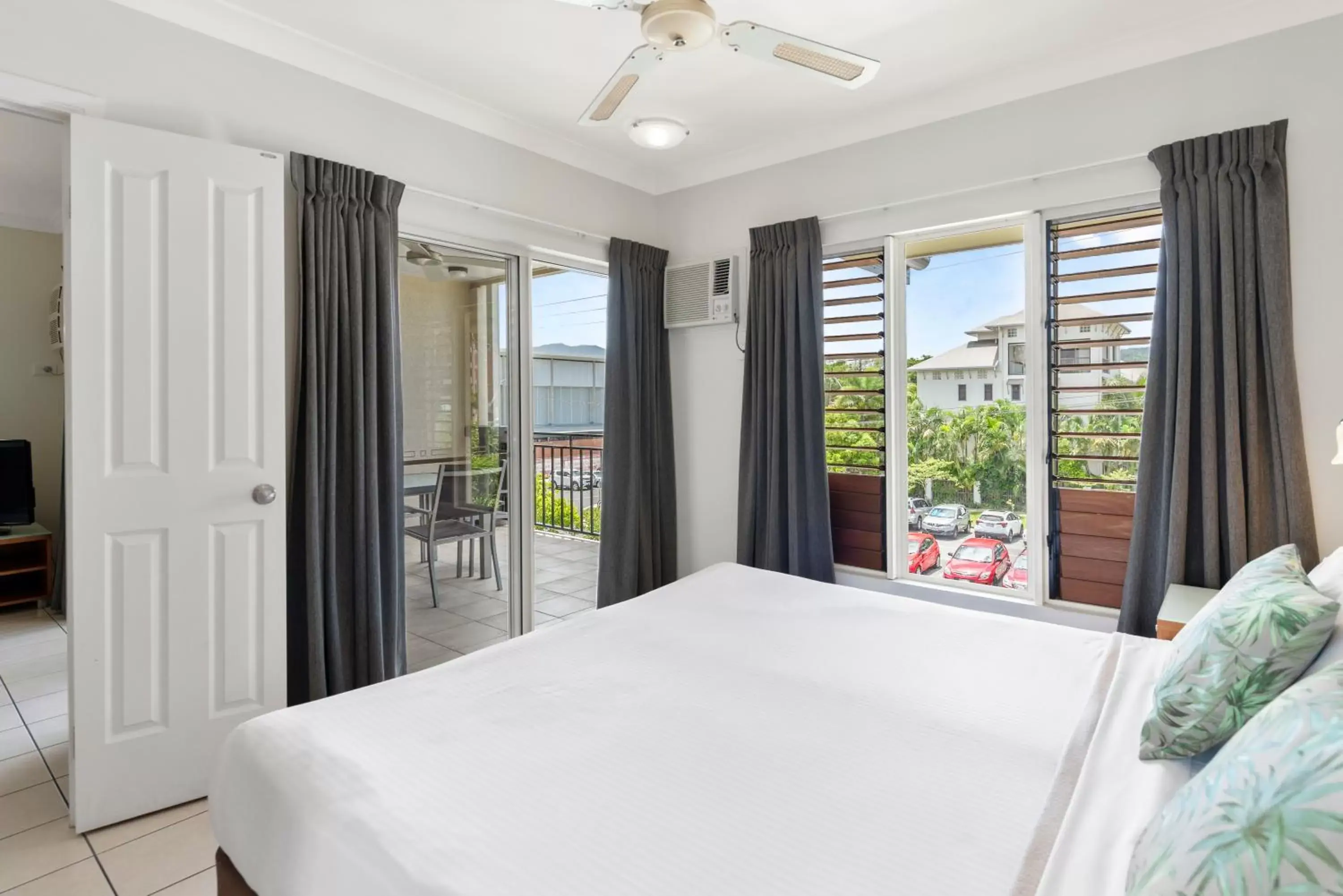 Bedroom, Bed in Bay Village Tropical Retreat & Apartments