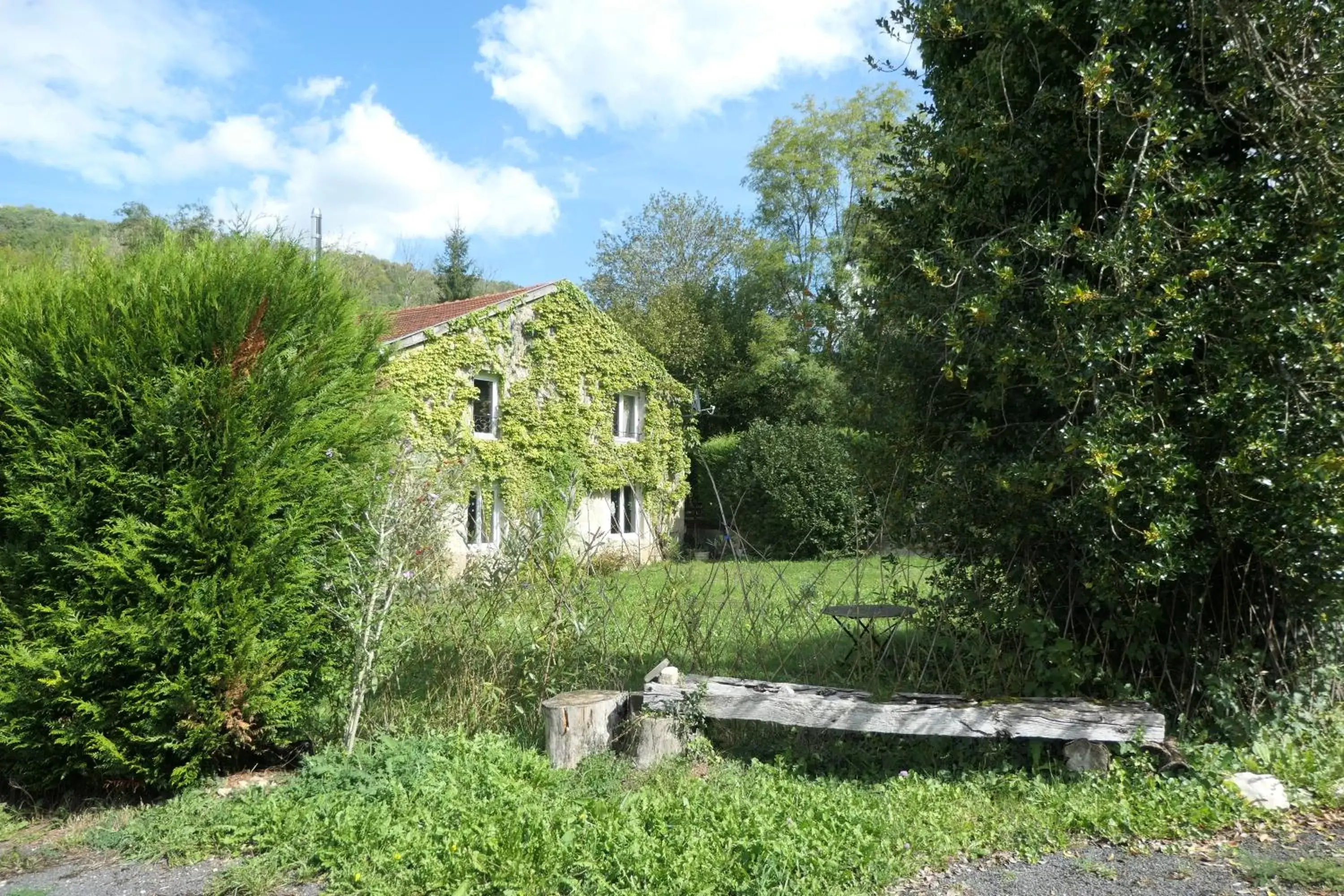 Garden in Le Moulin Aux Ecrevisses