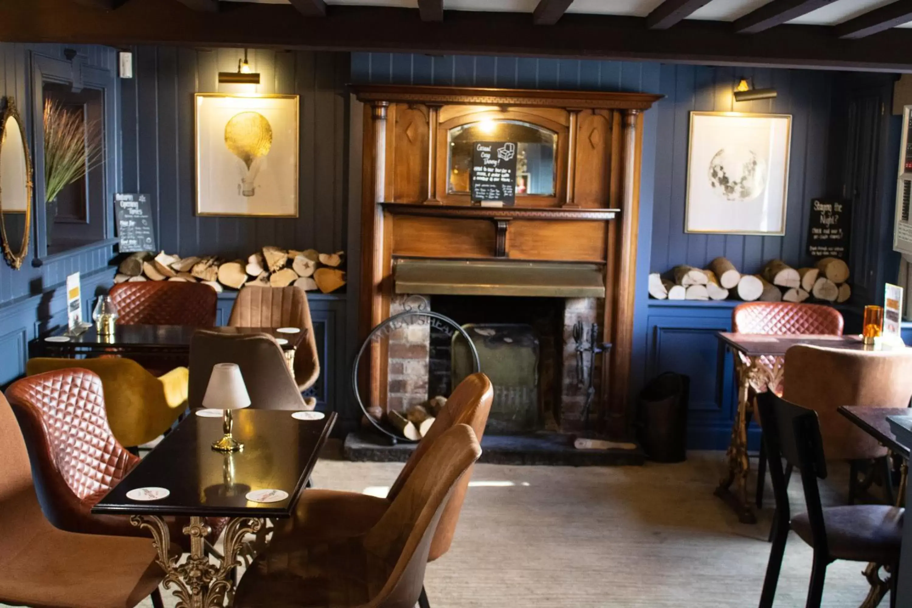 Restaurant/Places to Eat in The Wheatsheaf Pub, Kitchen & Rooms