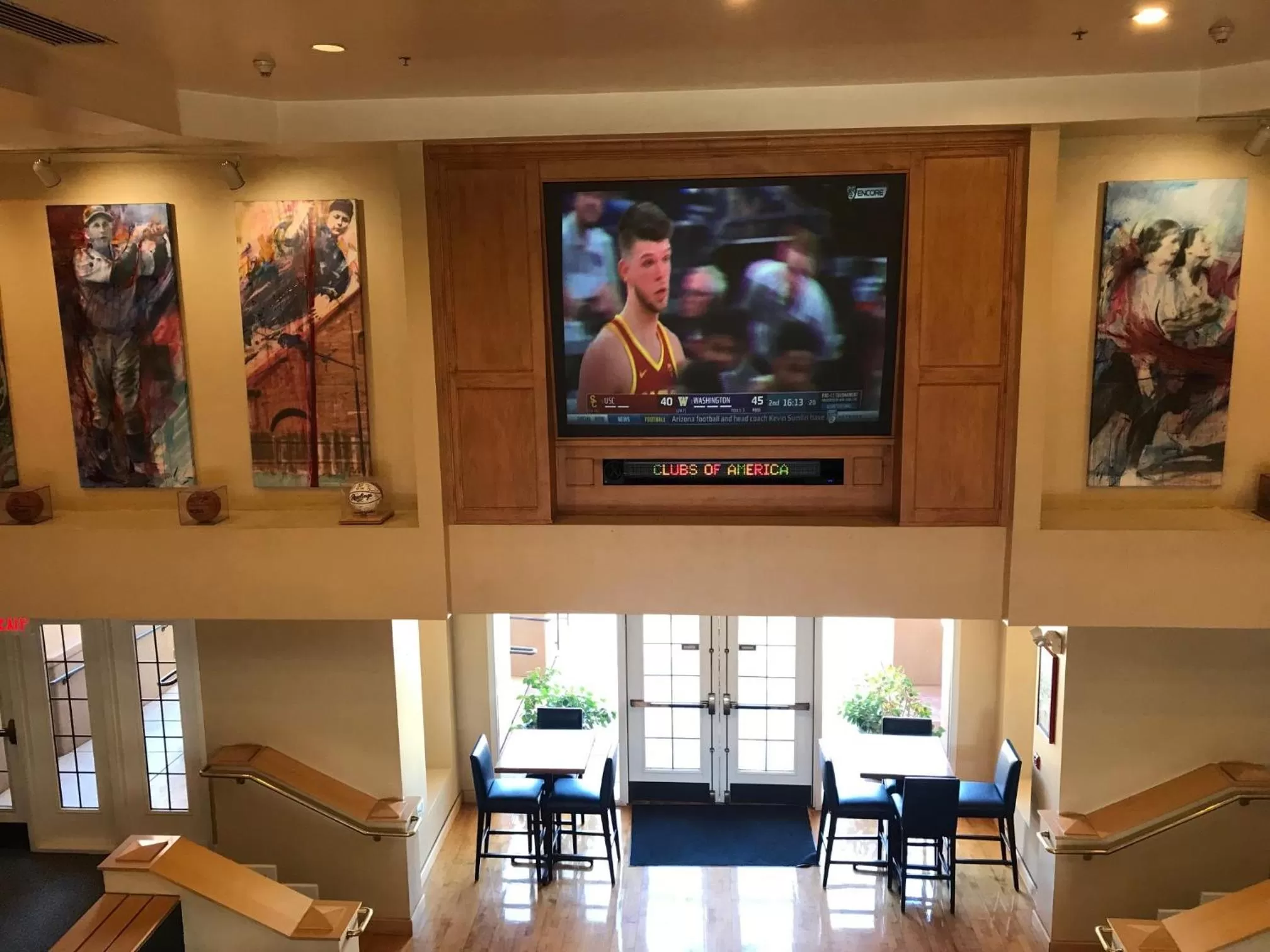 Communal lounge/ TV room in Hilton Vacation Club Varsity Club Tucson