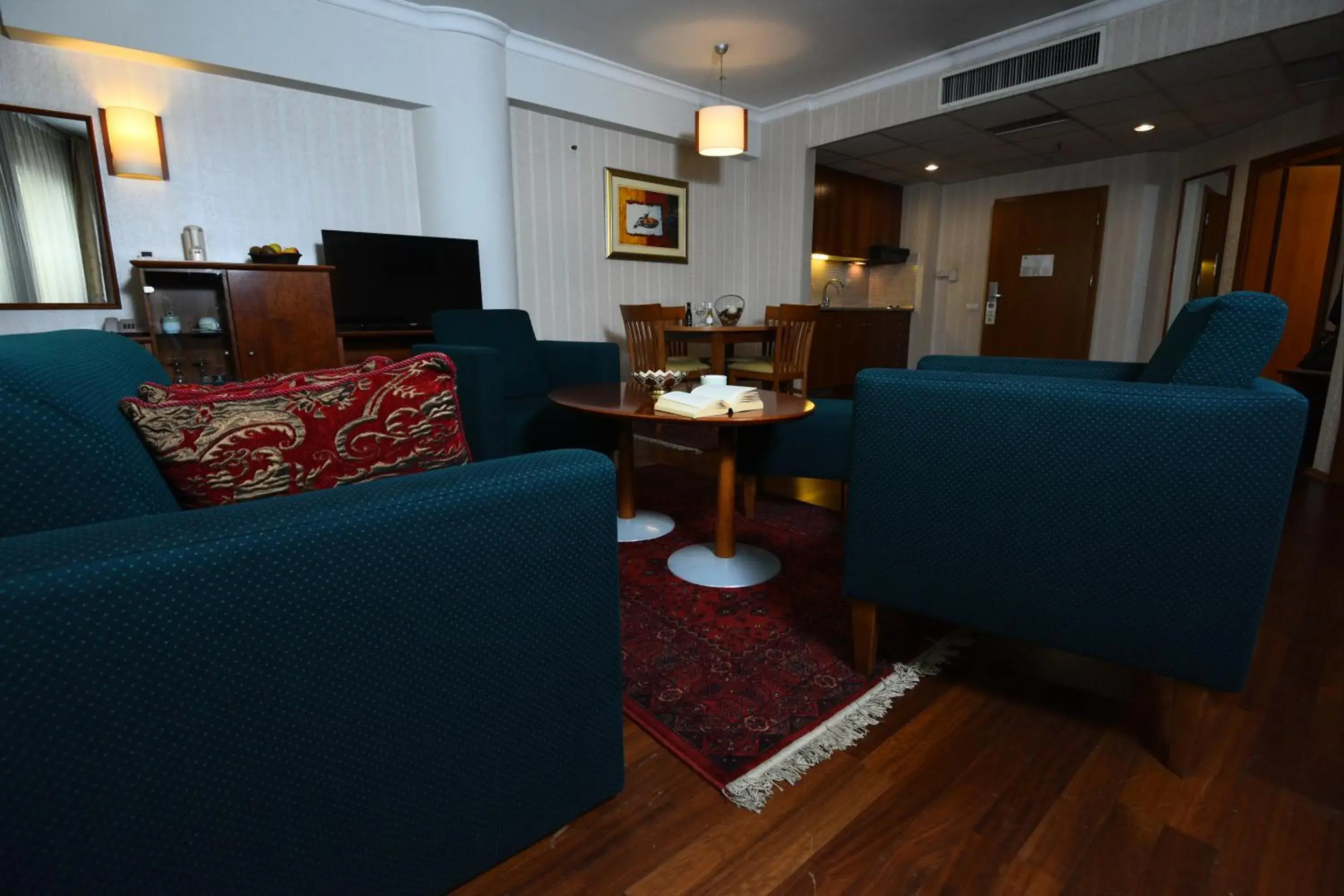Living room, Seating Area in Hotel Karpos