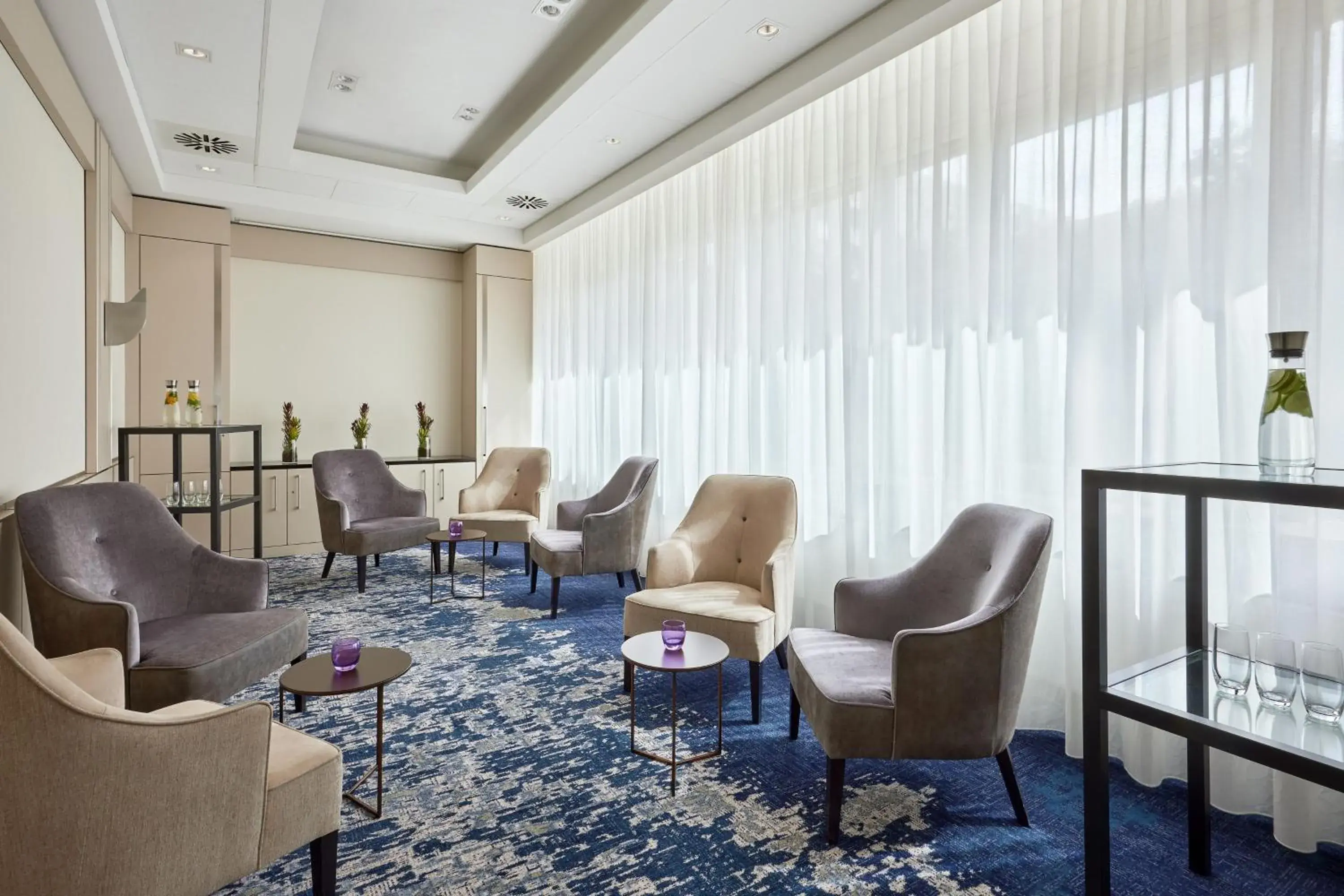 Meeting/conference room, Lounge/Bar in The Westin Grand Frankfurt