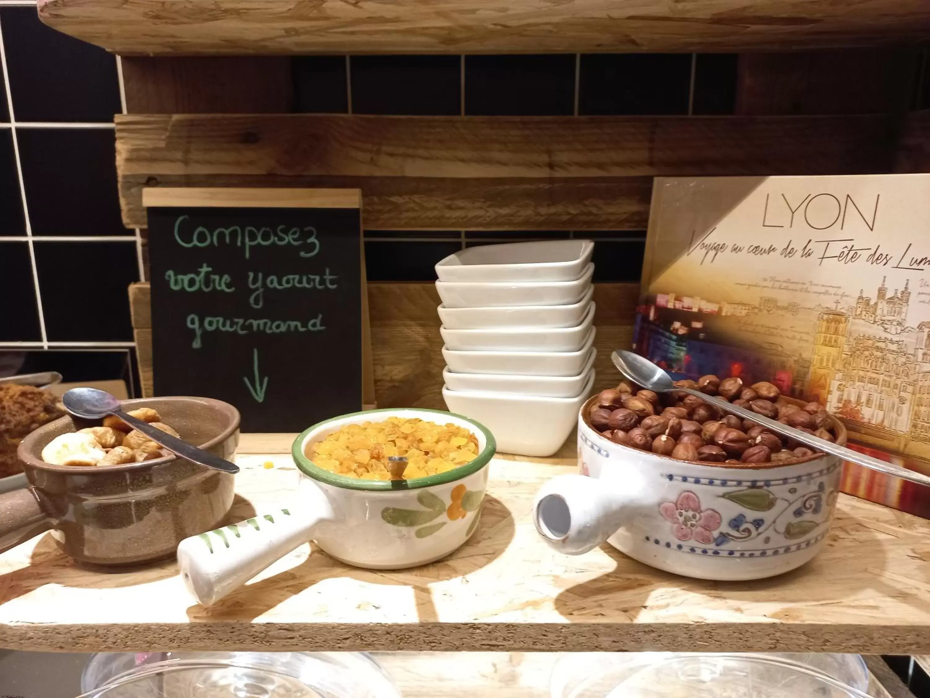 Breakfast in Greet Hotel Lyon Confluence Breakfast in Greet Hotel Lyon Confluence