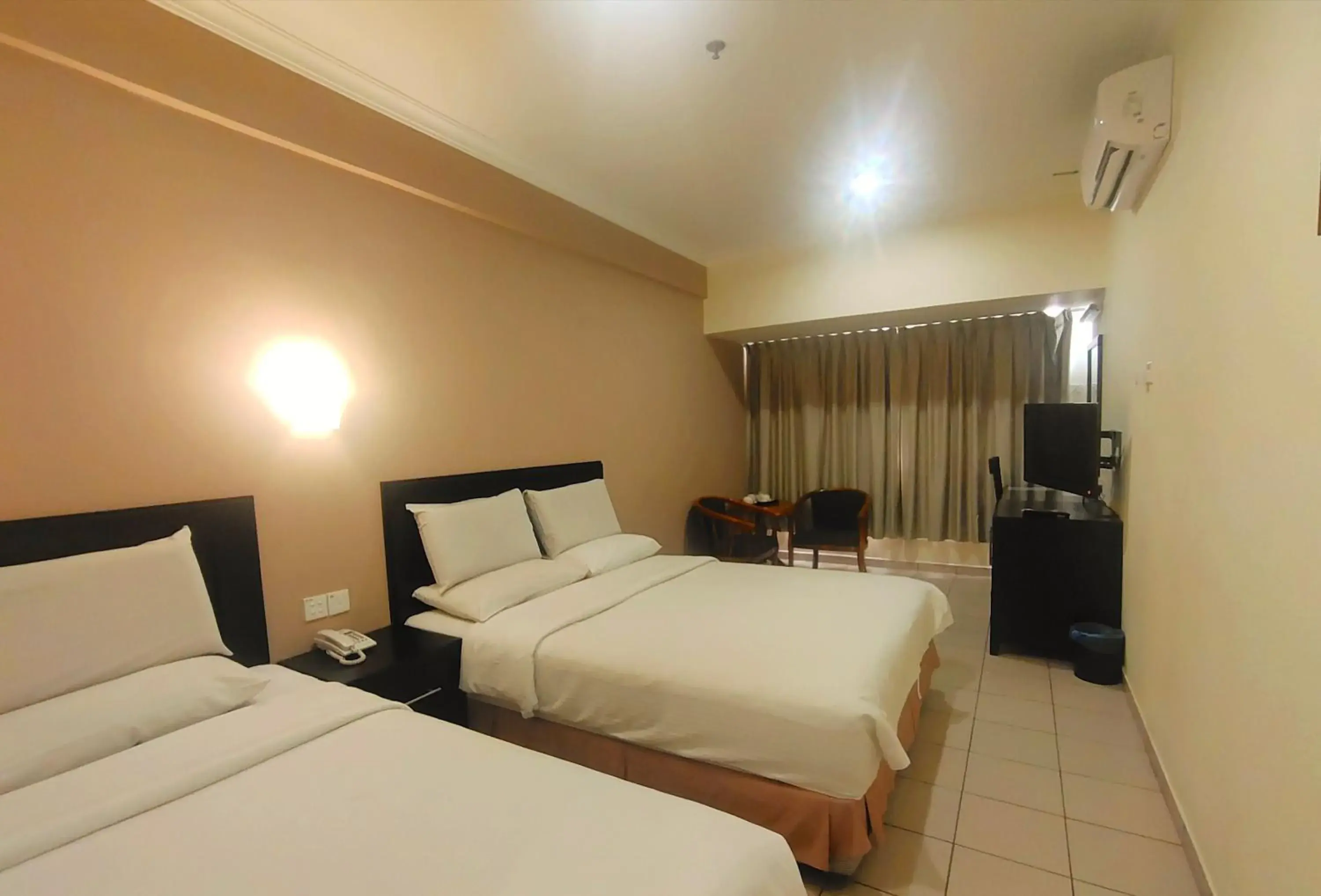 Property building, Bed in Megah D'Aru Hotel