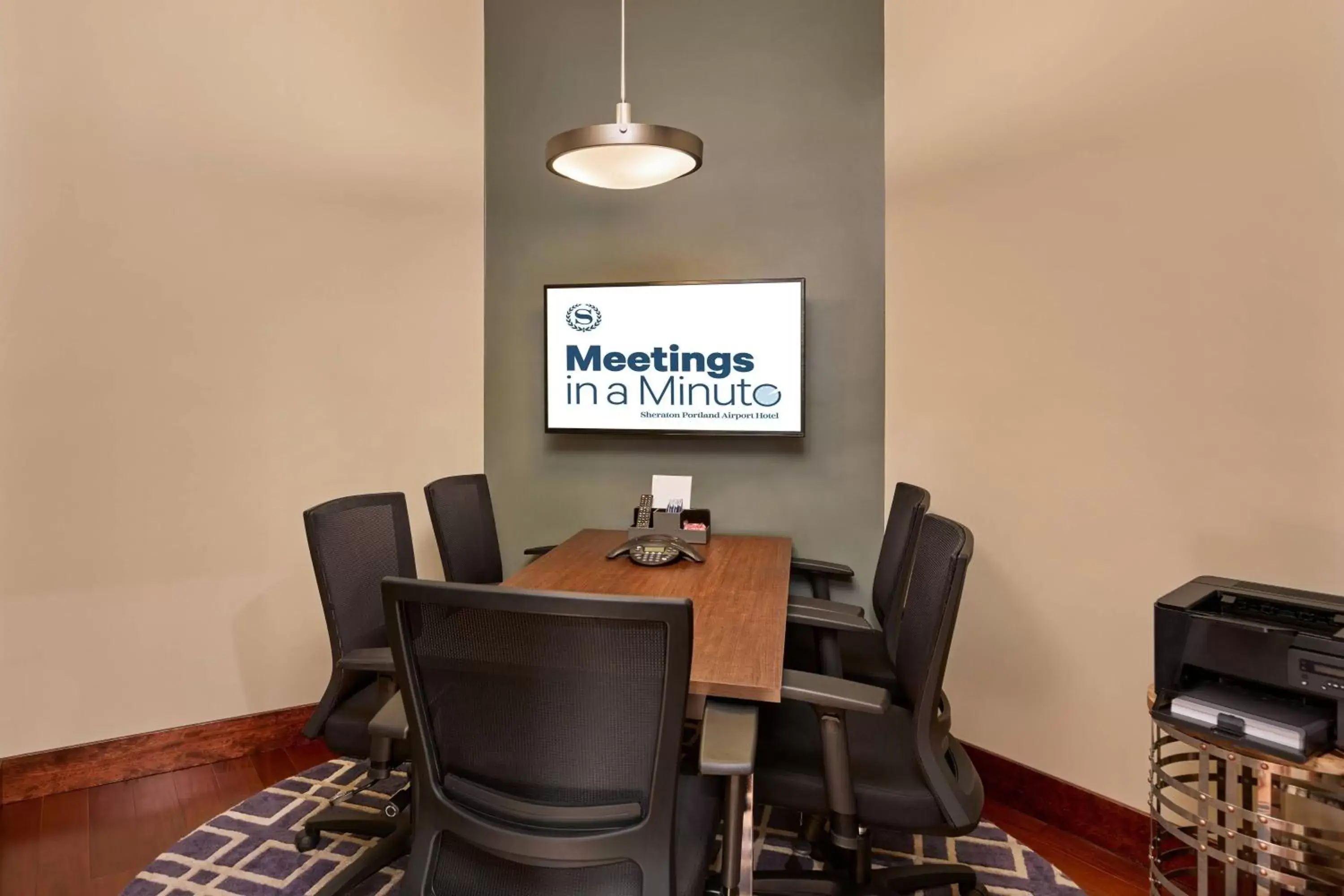 Meeting/conference room in Sheraton Portland Airport Hotel