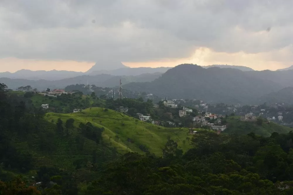 Property building, Mountain View in Kandy Unique Hotel