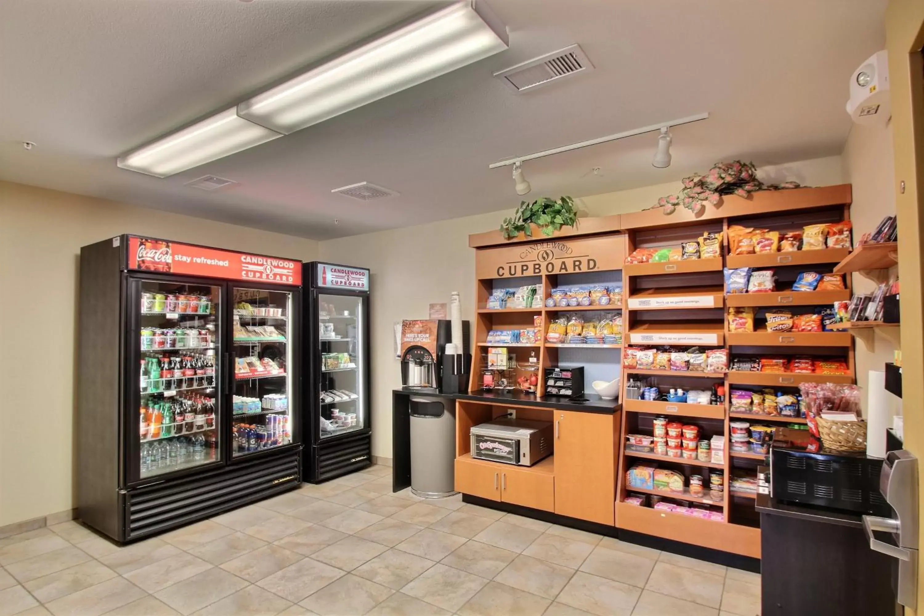 Other, Supermarket/Shops in Candlewood Suites Milwaukee Airport - Oak Creek, an IHG Hotel