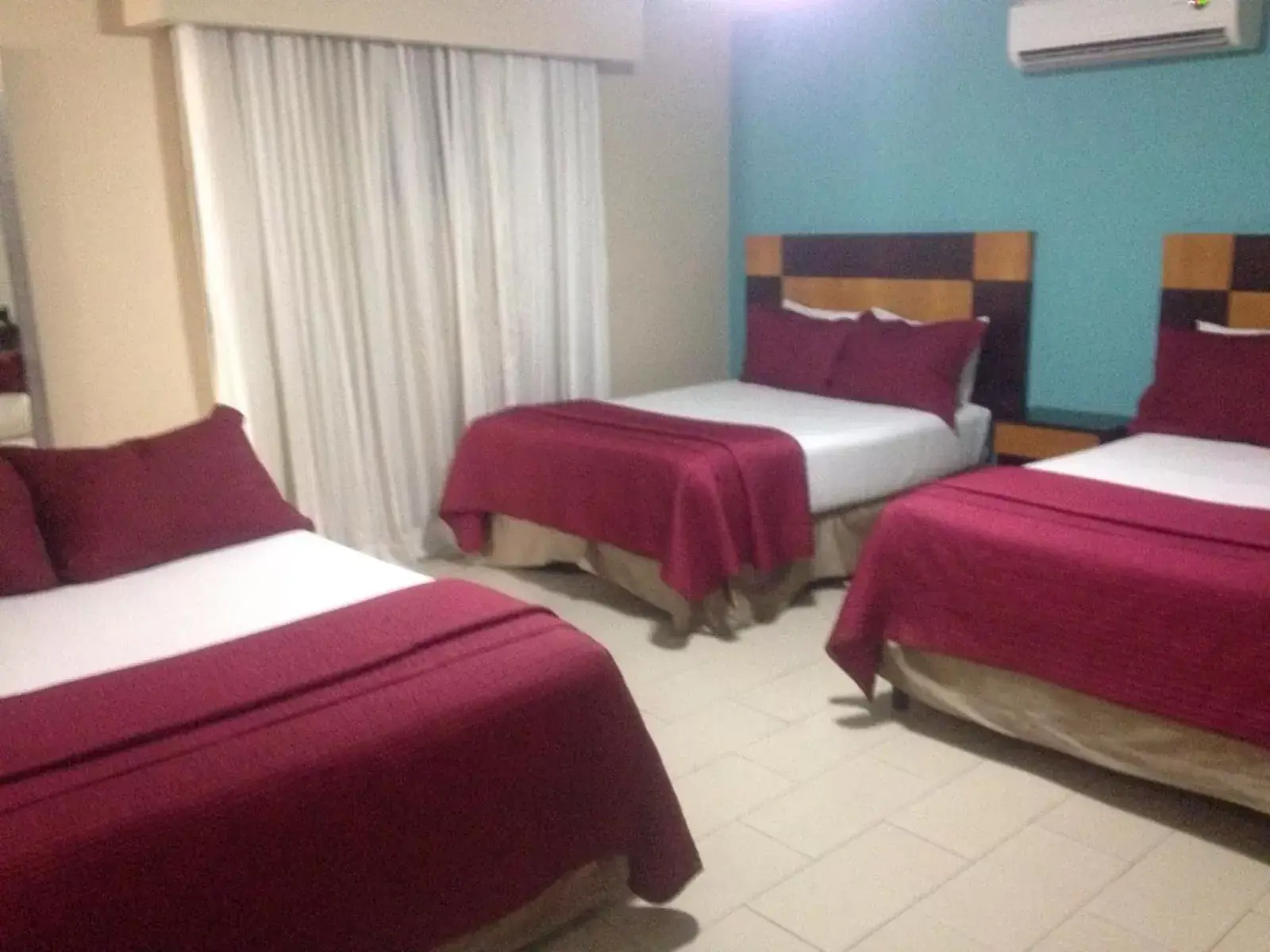 Bed in Metro Hotel Panama