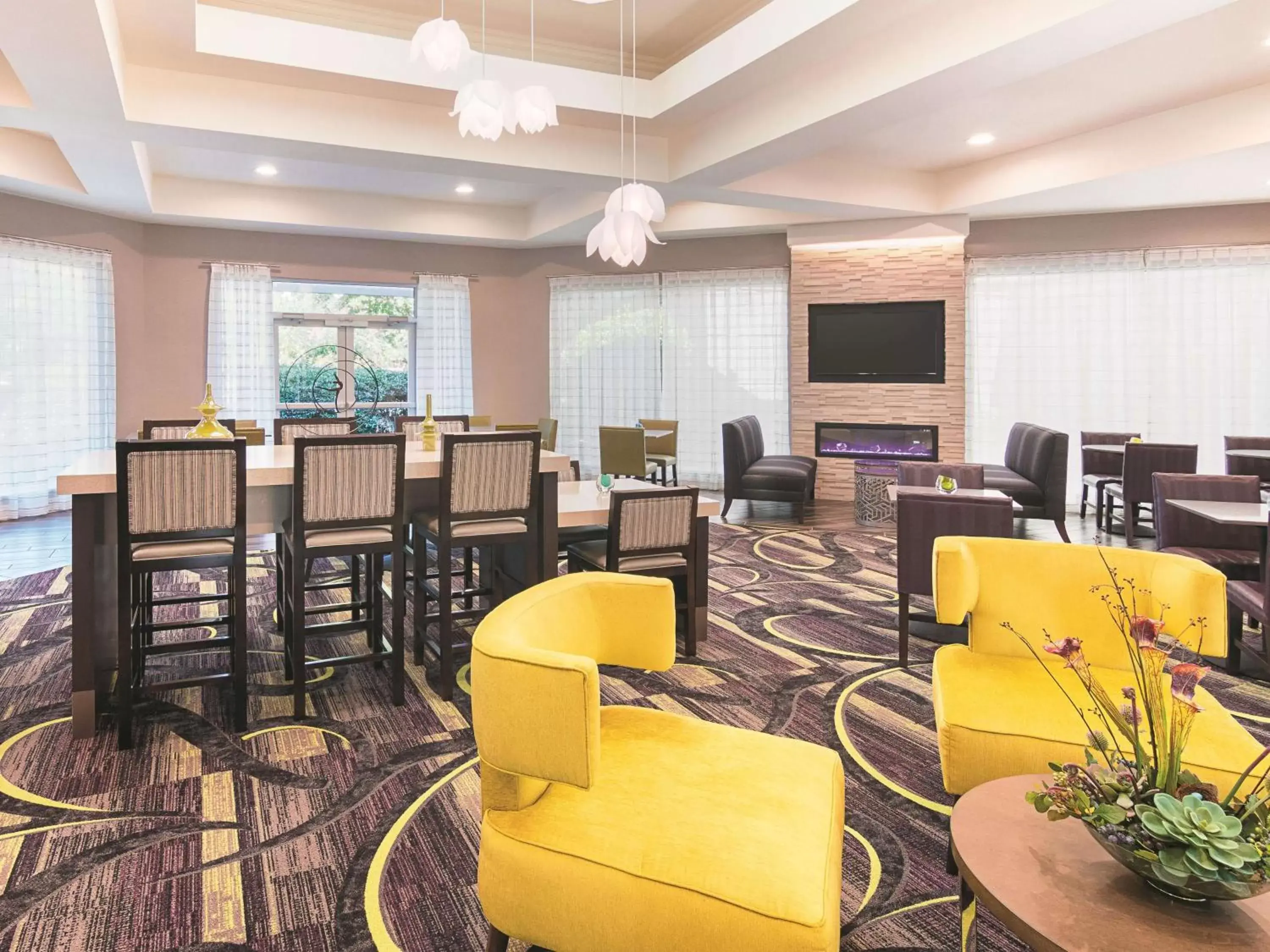 Lobby or reception, Restaurant/Places to Eat in La Quinta by Wyndham Atlanta Conyers