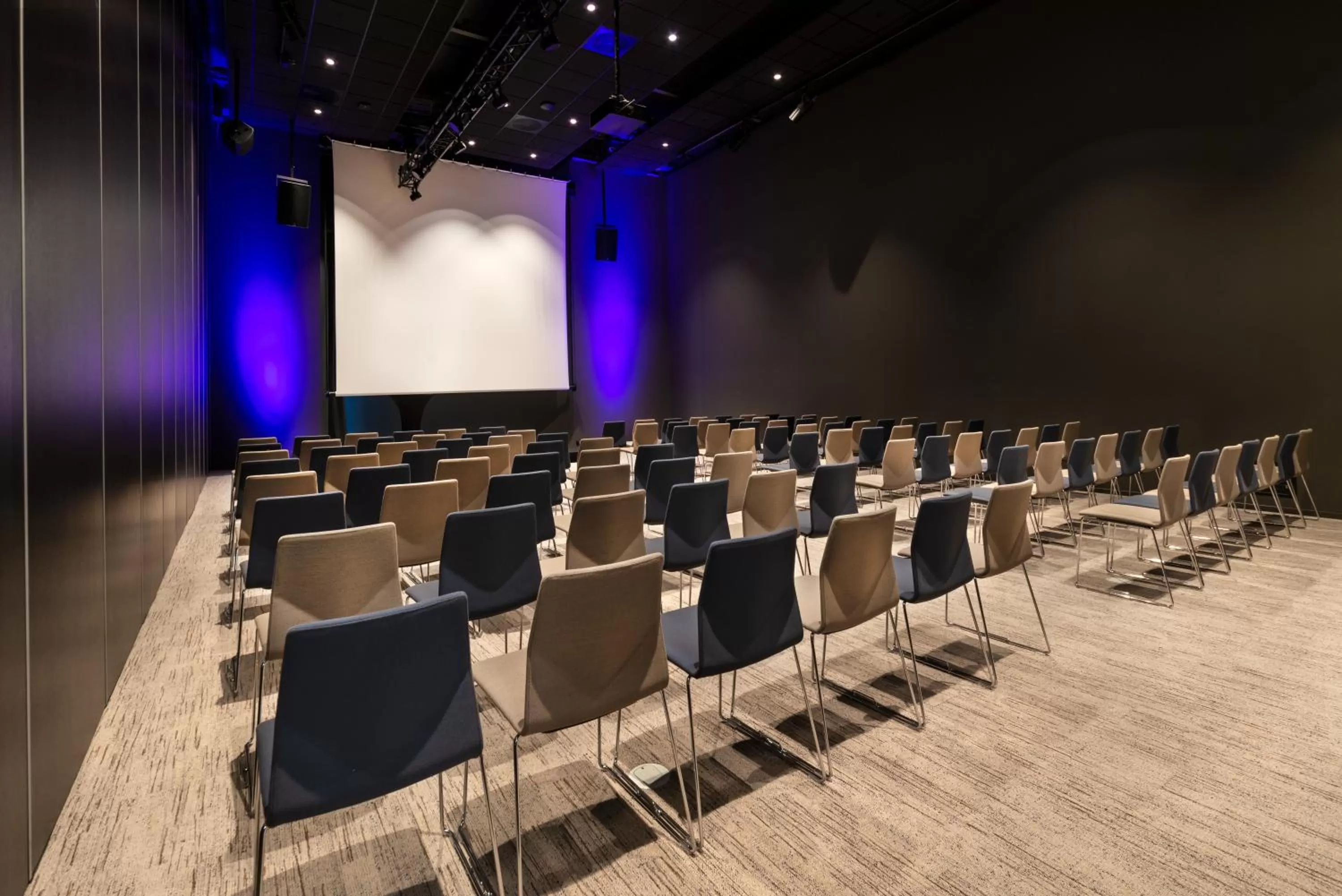 Business facilities in Quality Hotel River Station