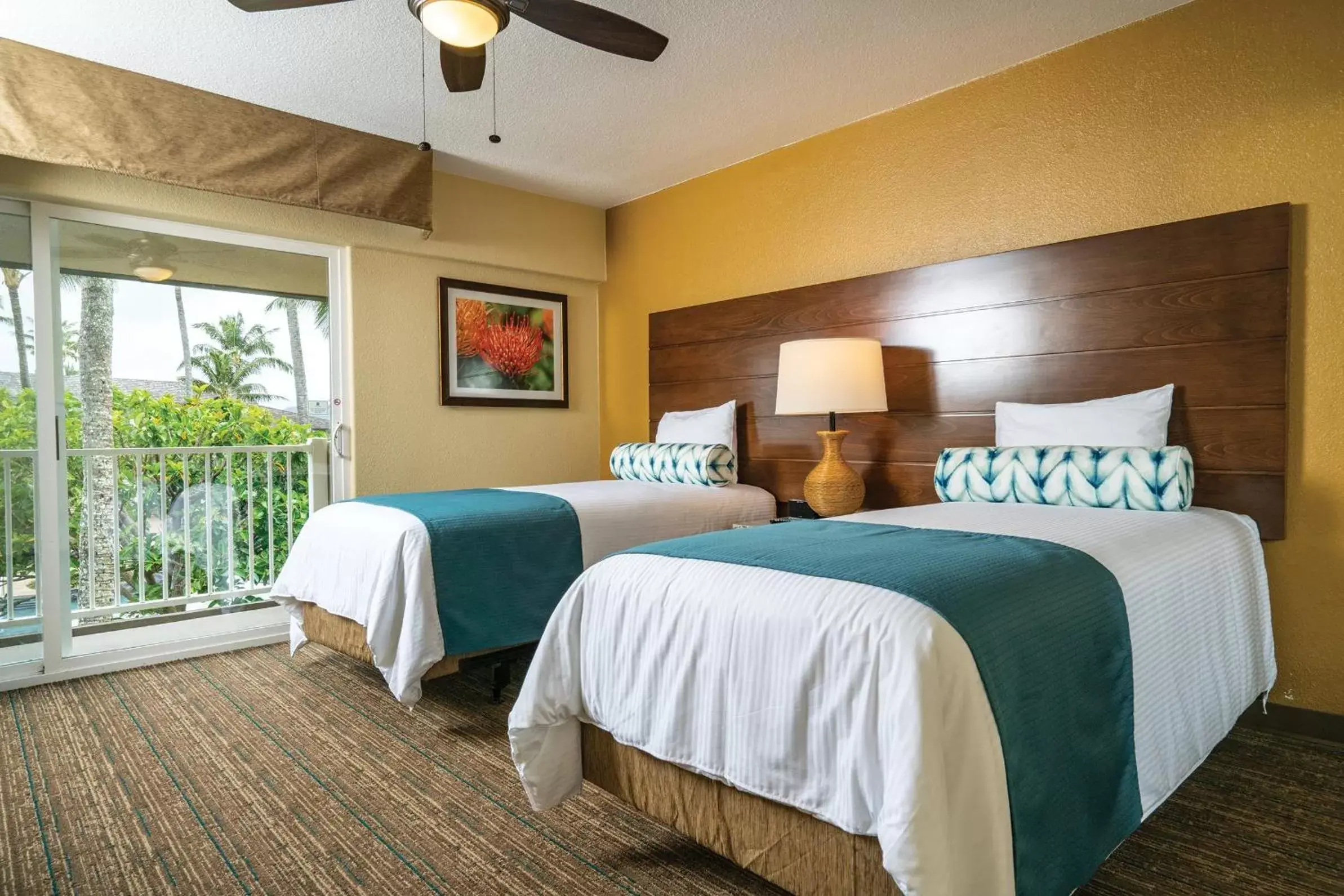 Bedroom, Bed in Kauai Coast Resort at the Beach Boy