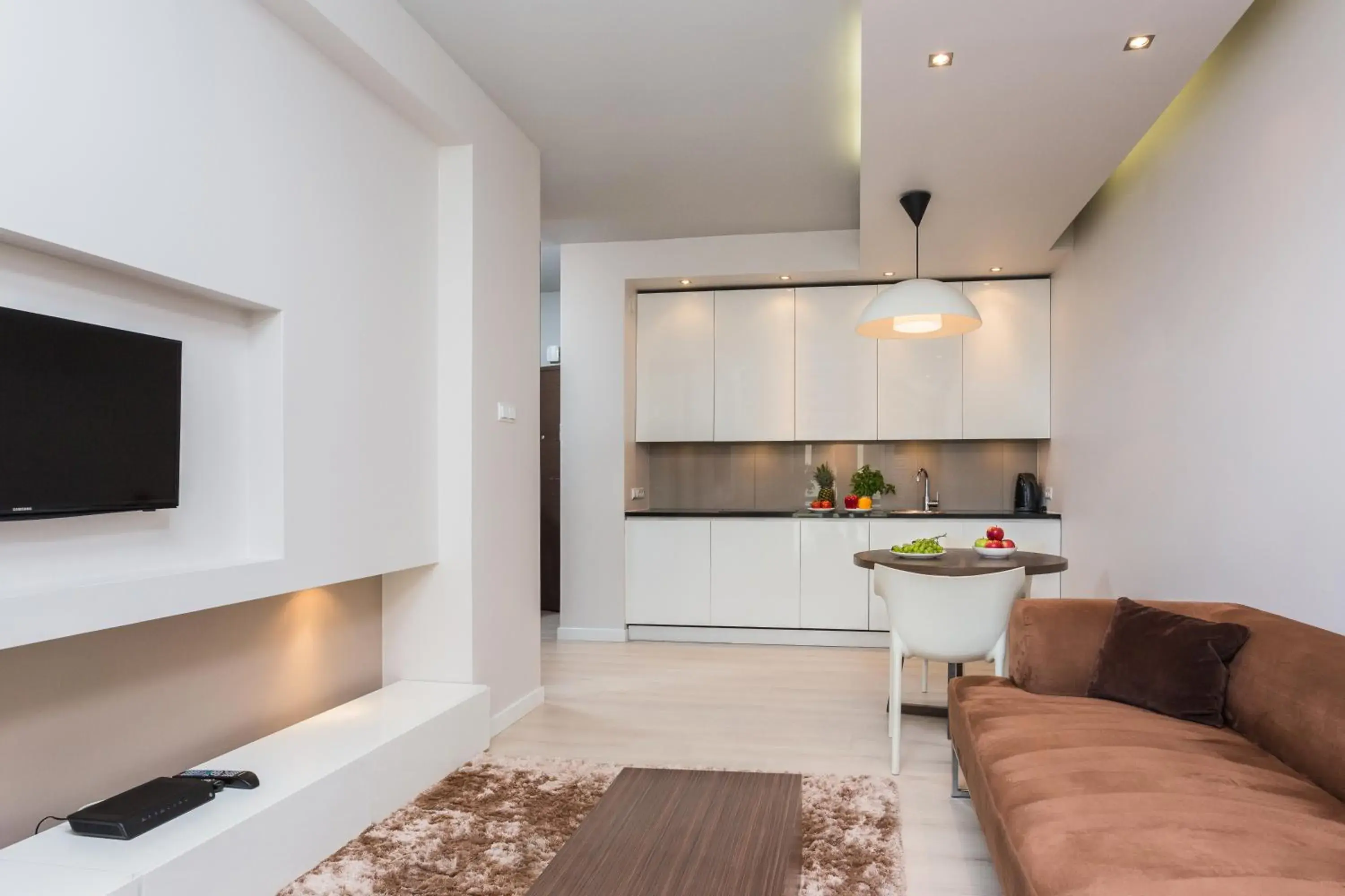 Photo of the whole room, Kitchen/Kitchenette in Platinum Residence