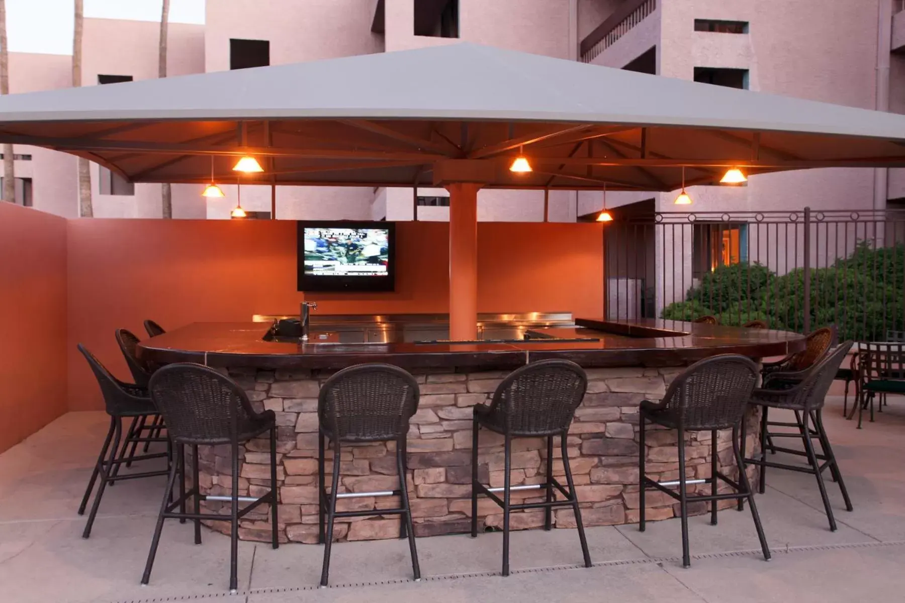Lounge or bar in The McCormick Scottsdale