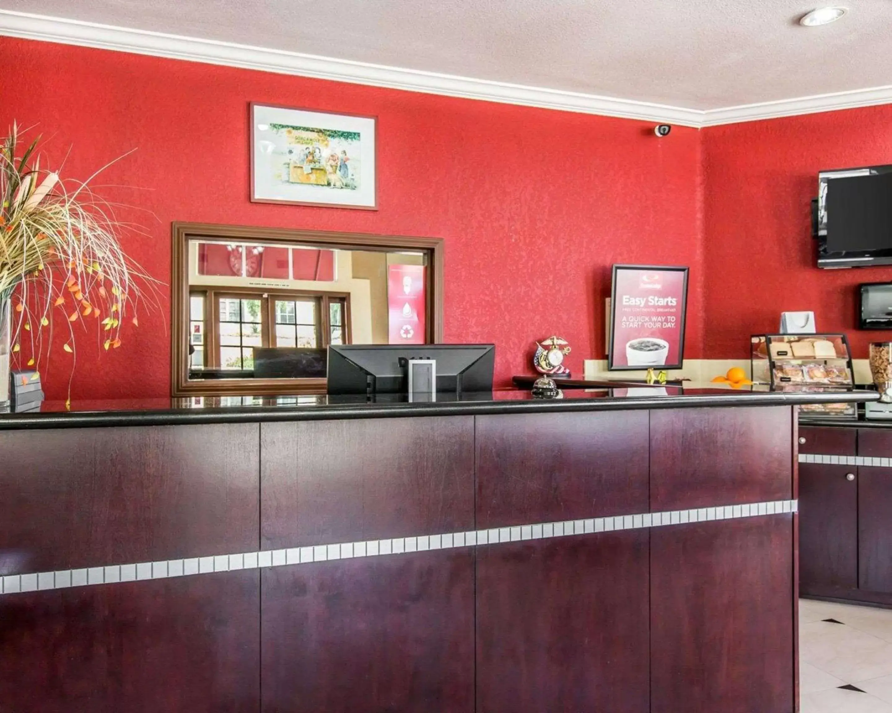 Lobby or reception in Econo Lodge Inn & Suites Fallbrook Downtown