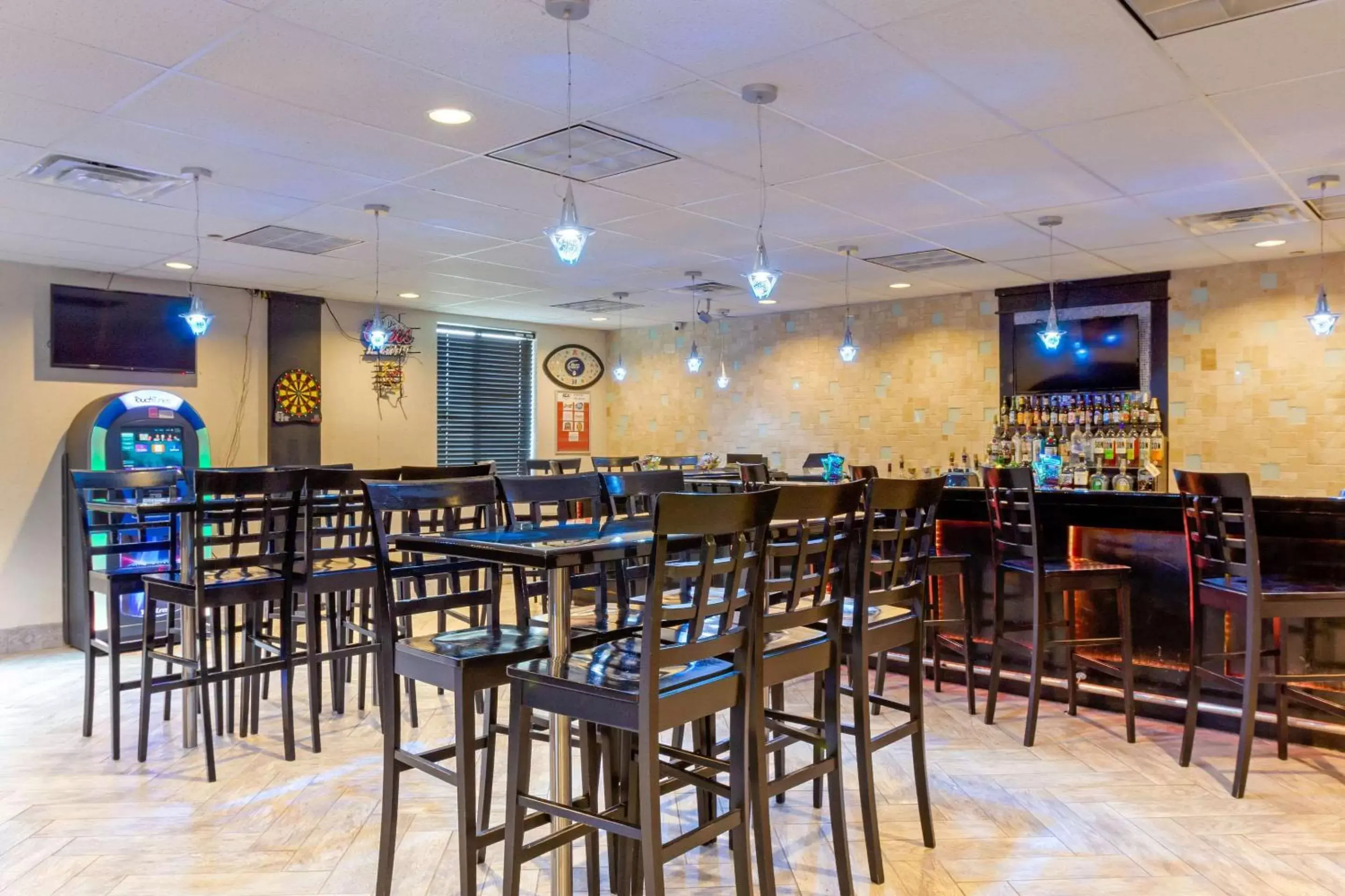 Lounge or bar, Restaurant/Places to Eat in Comfort Inn & Suites Amarillo