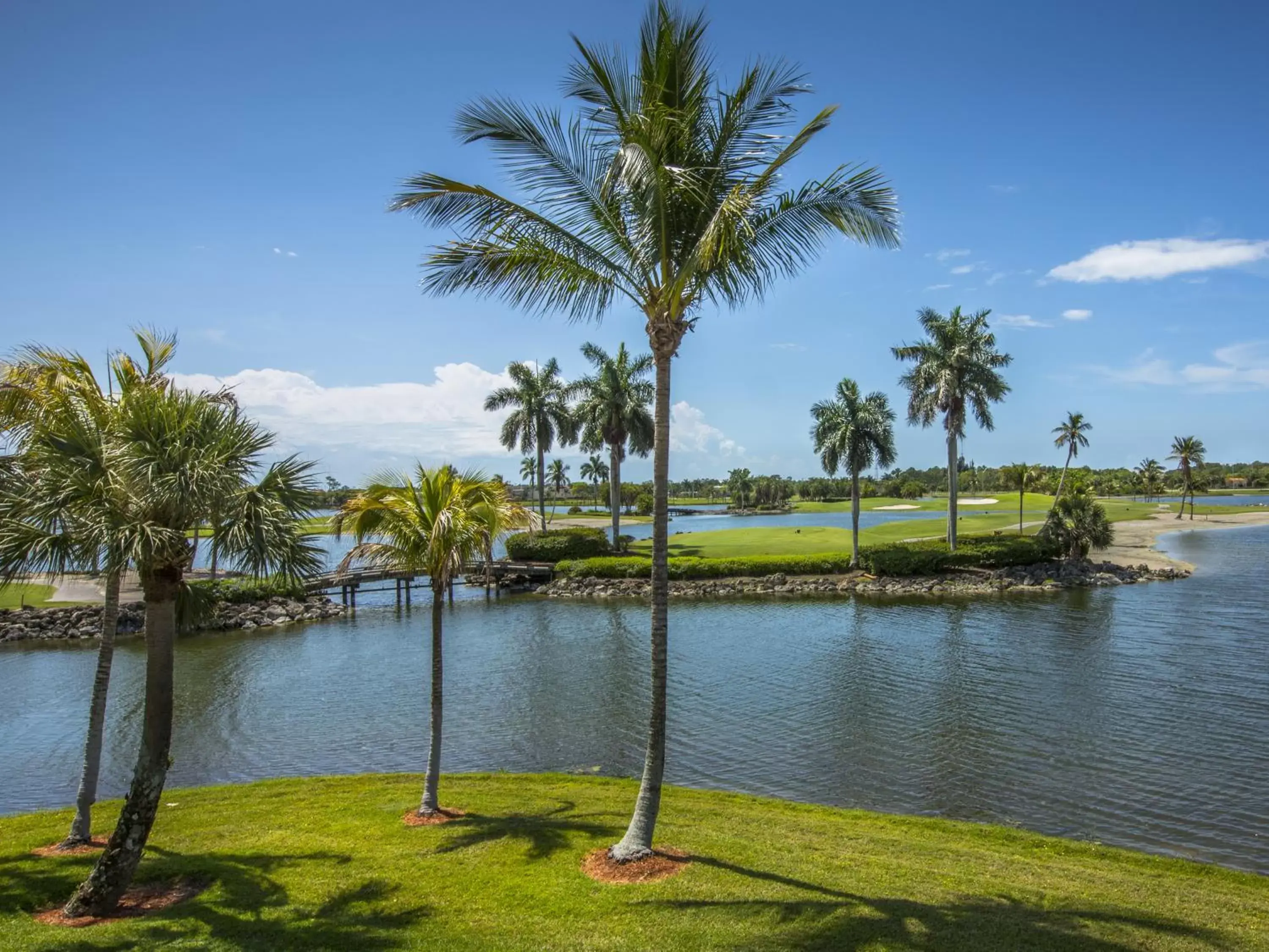 Golfcourse in GreenLinks Golf Villas at Lely Resort