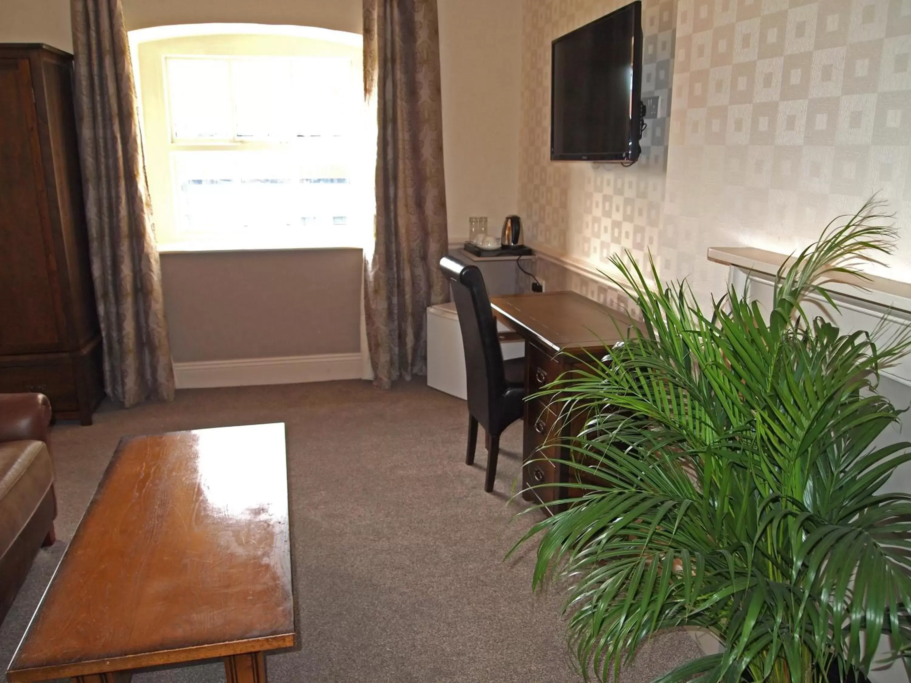 Decorative detail, TV/Entertainment Center in York House Hotel