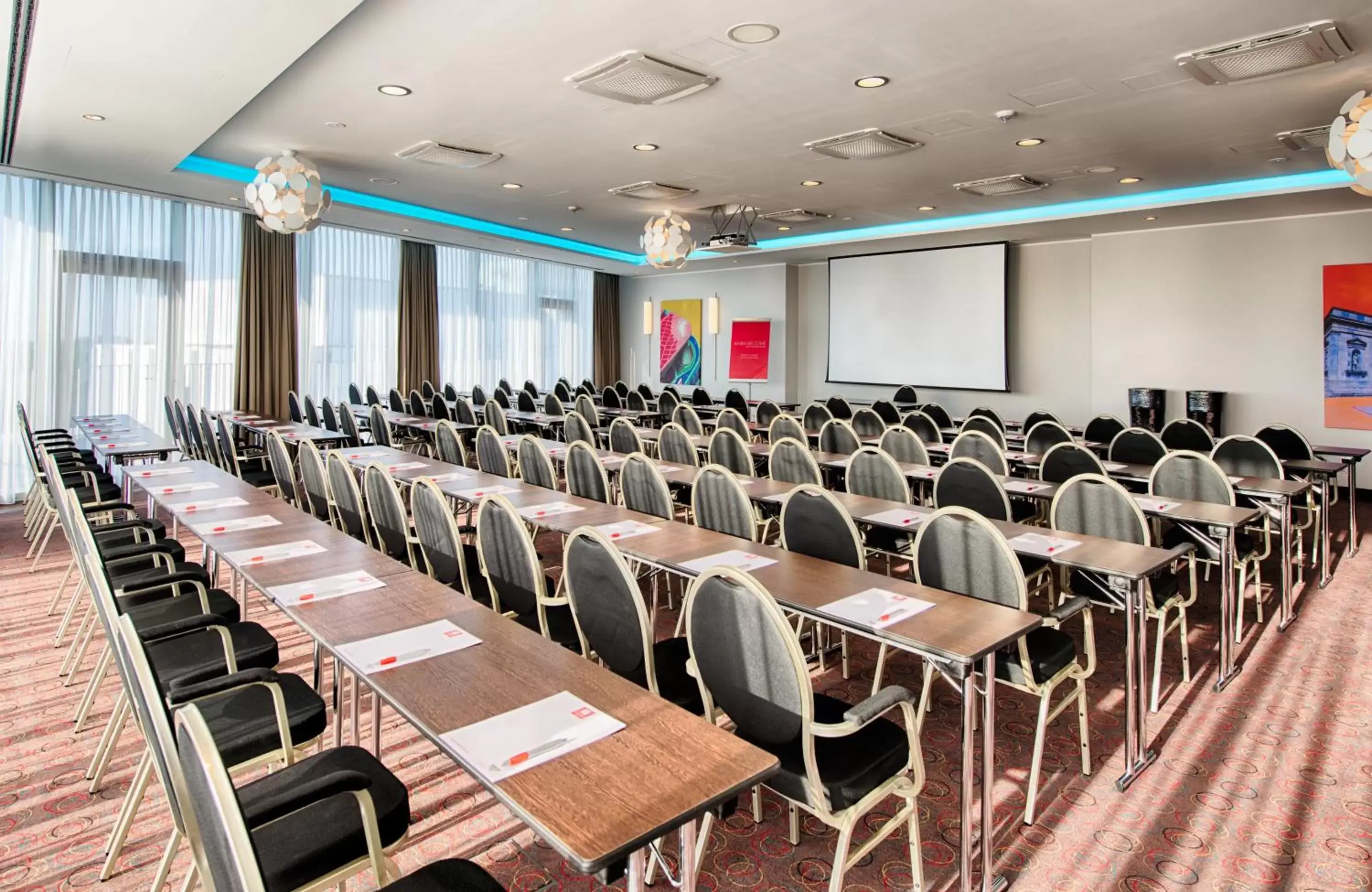 Meeting/conference room in Leonardo Hotel Munich City South