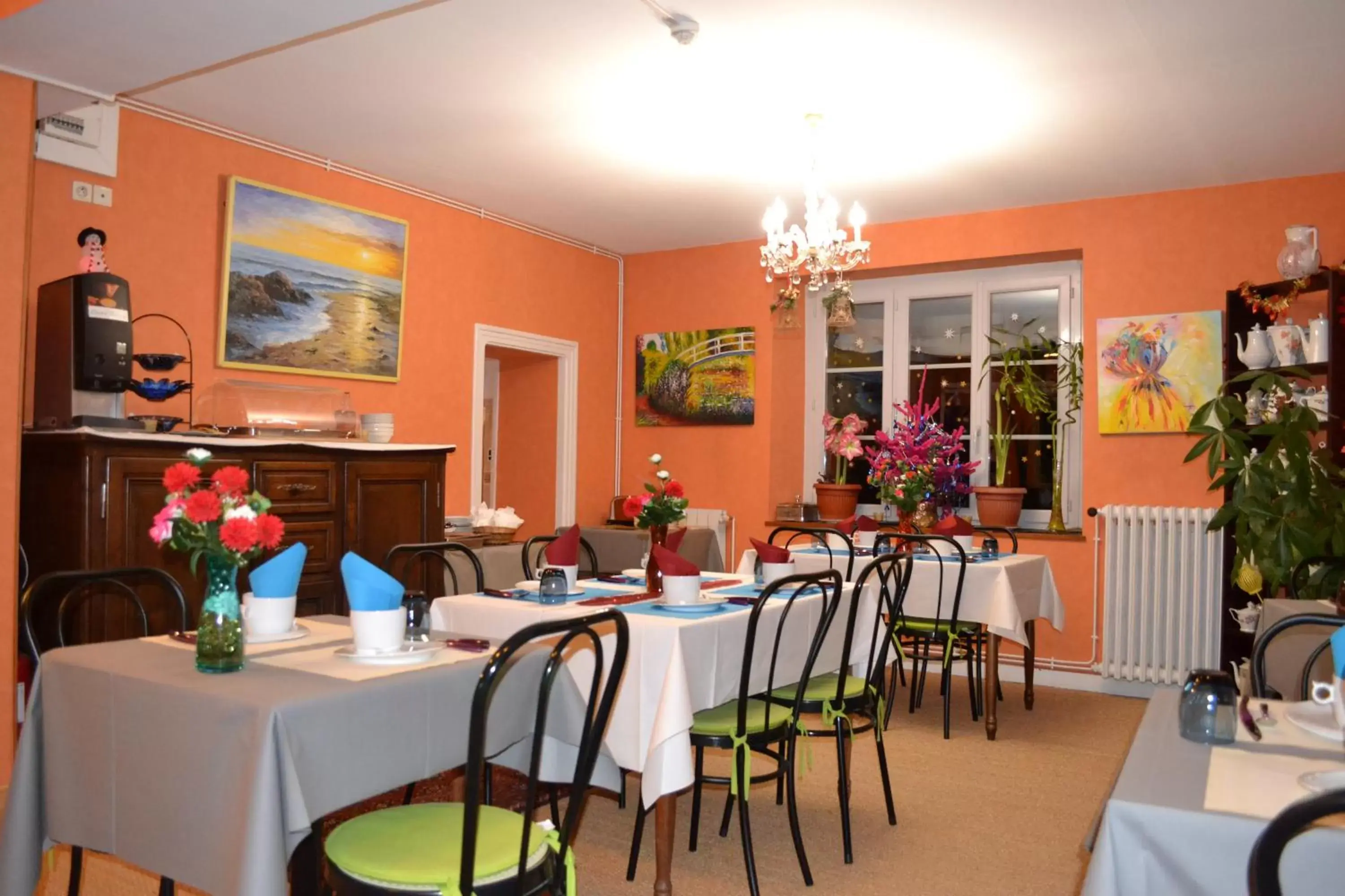 Banquet/Function facilities, Restaurant/Places to Eat in Hôtel Le Castel