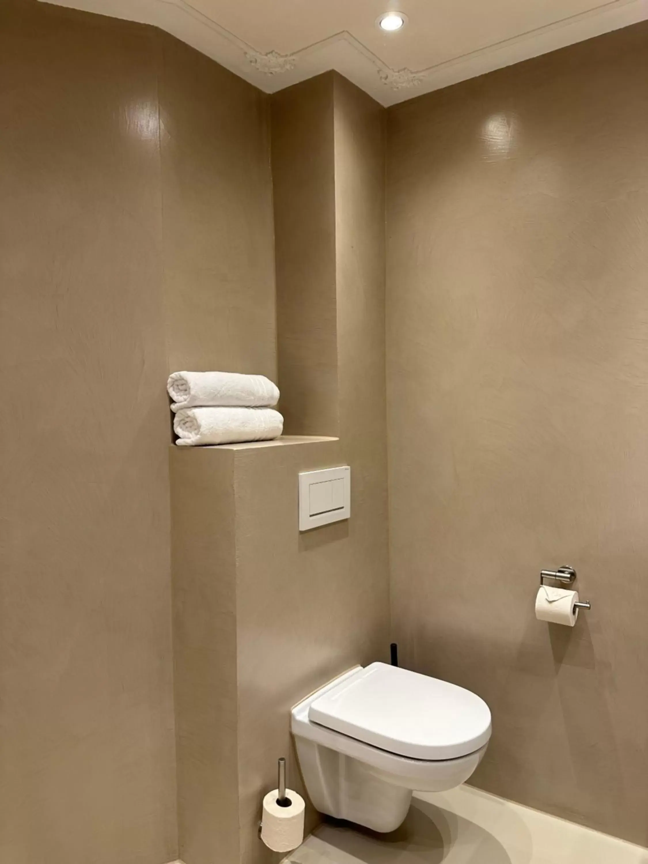 Toilet, Bathroom in Hotel Grand Canal