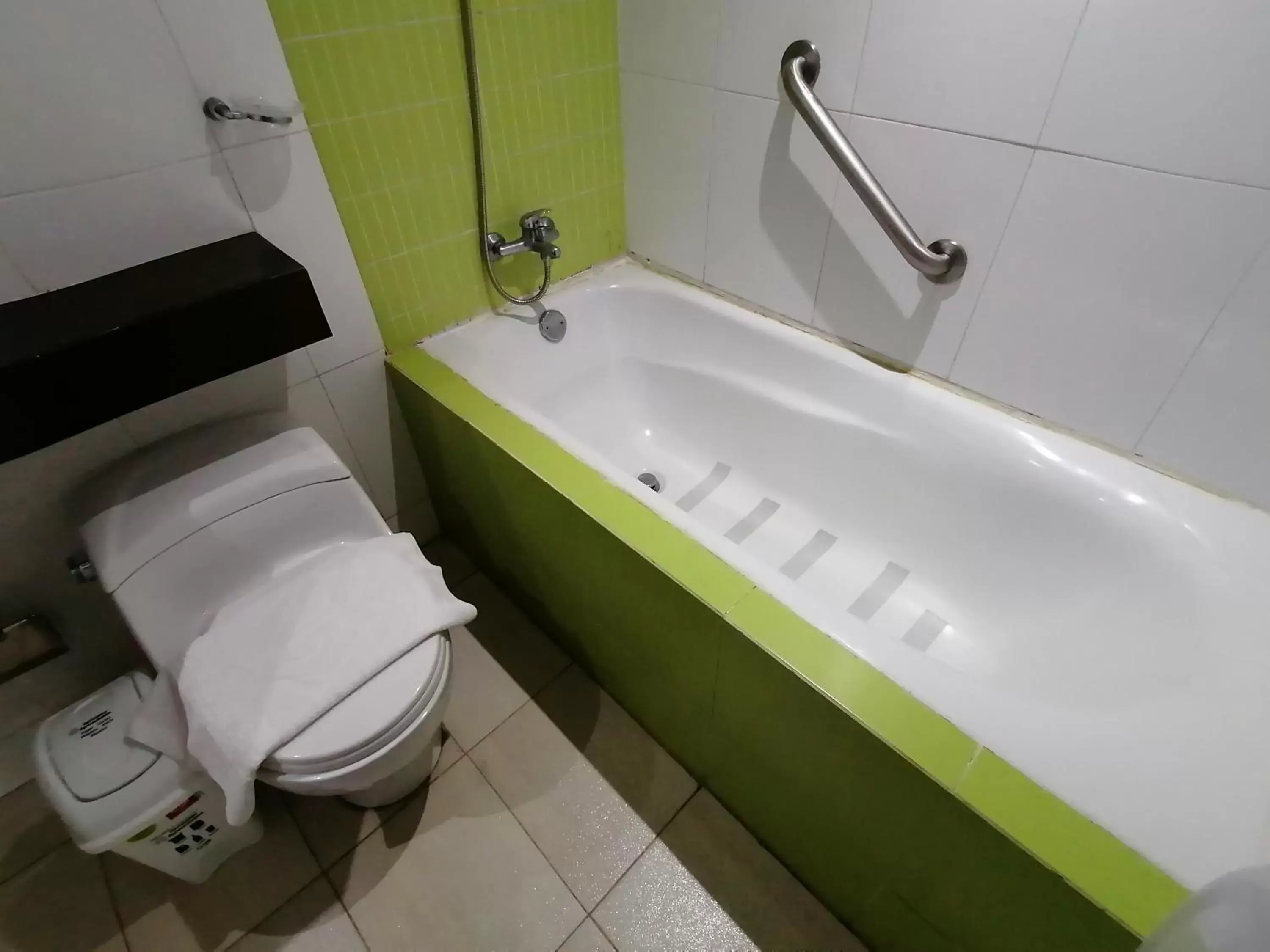 Bath, Bathroom in Coral Reef Hotel