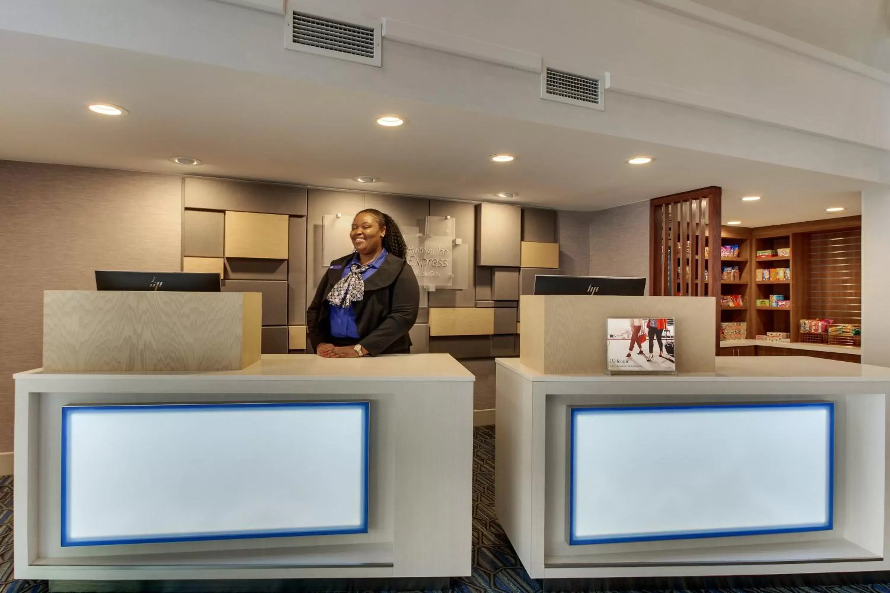 Lobby or reception, Lobby/Reception in Holiday Inn Express Hotel & Suites - Atlanta/Emory University Area, an IHG Hotel