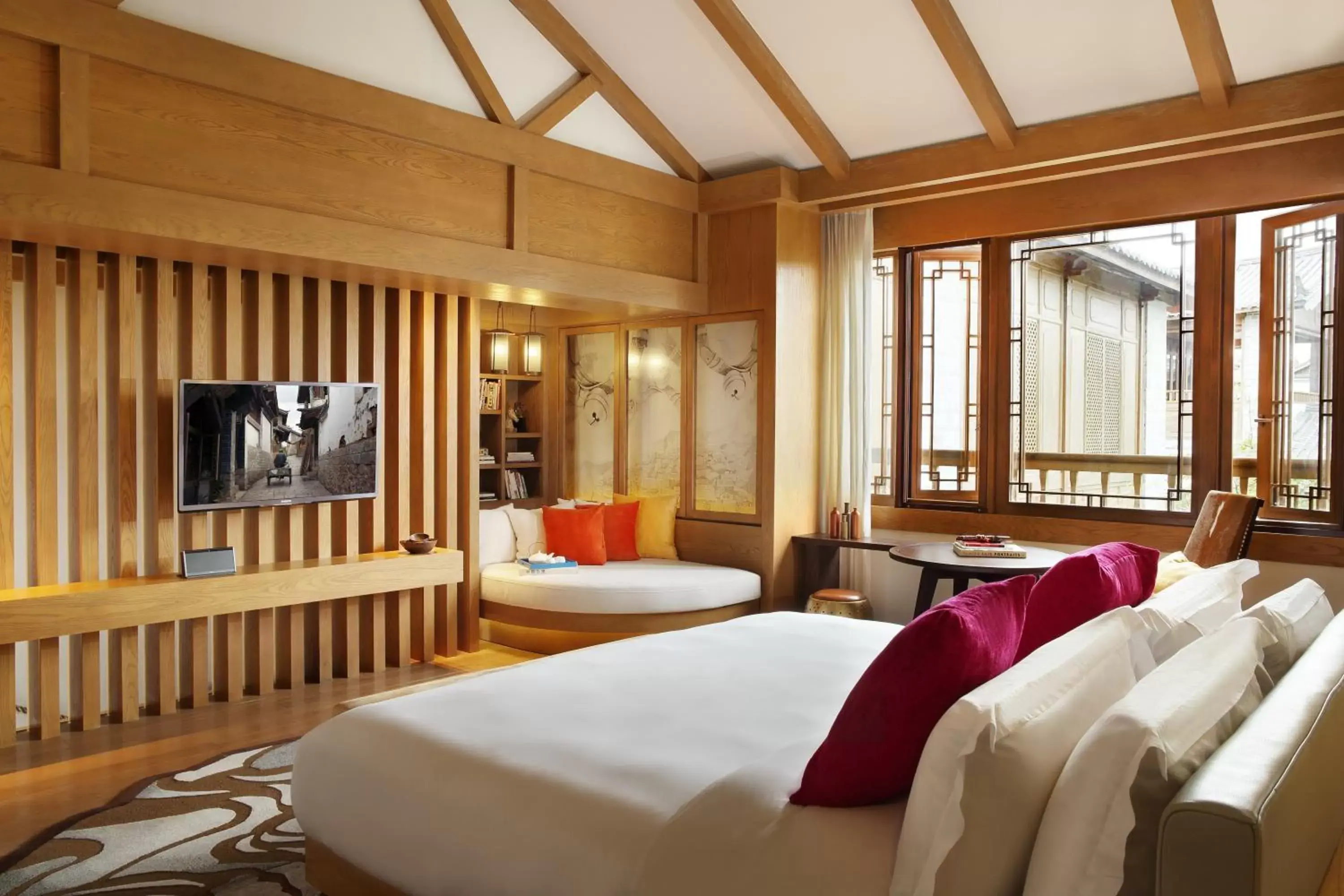 Photo of the whole room in Hotel Indigo Lijiang Ancient Town, an IHG Hotel