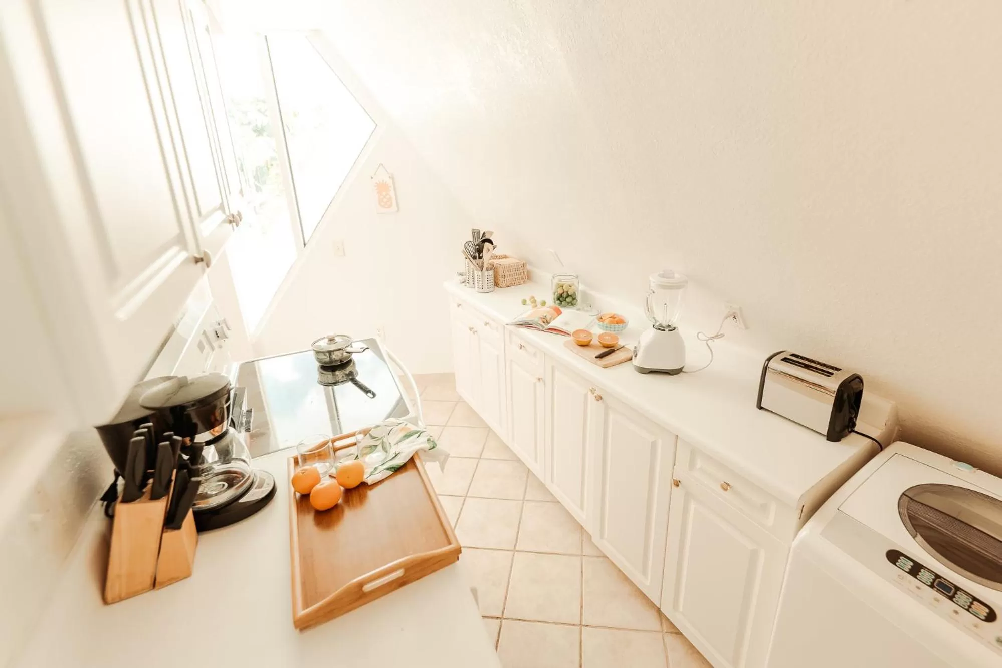 Coffee/tea facilities in Pyramids in Florida