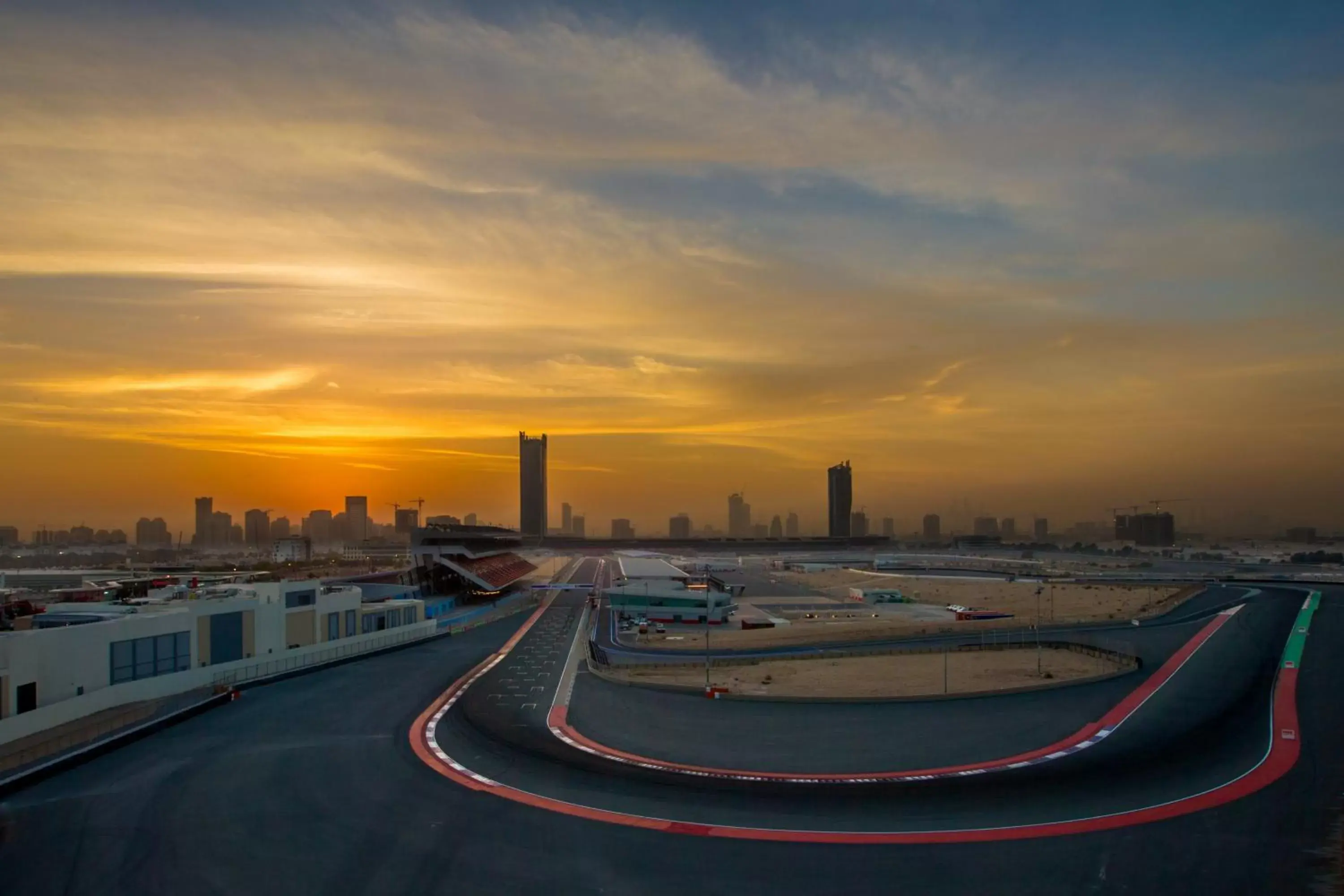 Sunset, Sunrise/Sunset in Park Inn by Radisson Dubai Motor City
